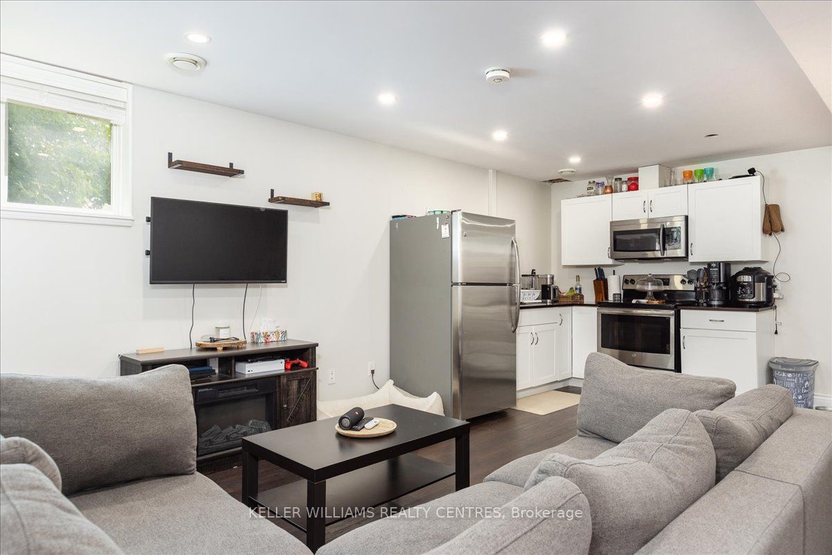 31 Durham Street E Property Photo 19