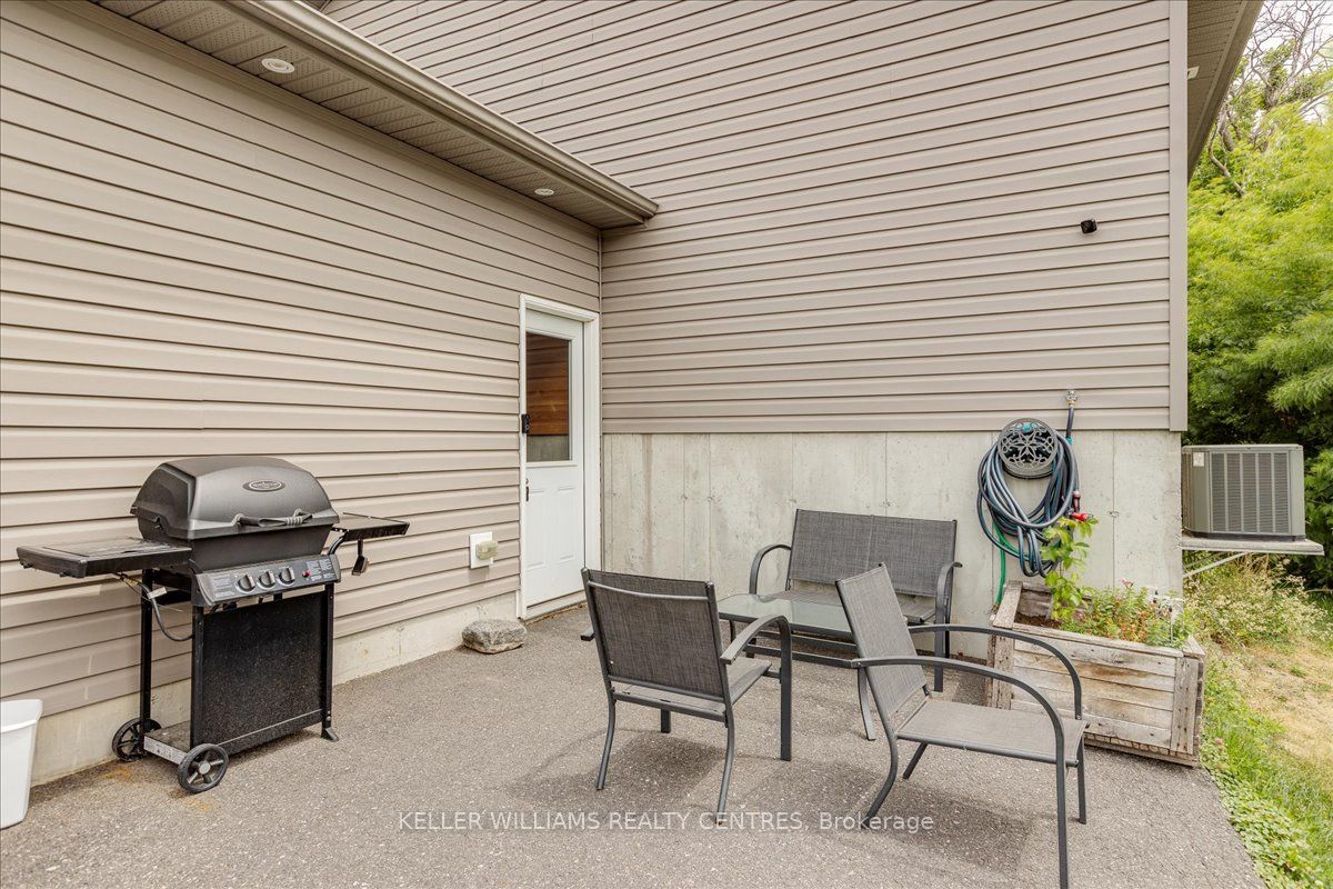 31 Durham Street E Property Photo 25