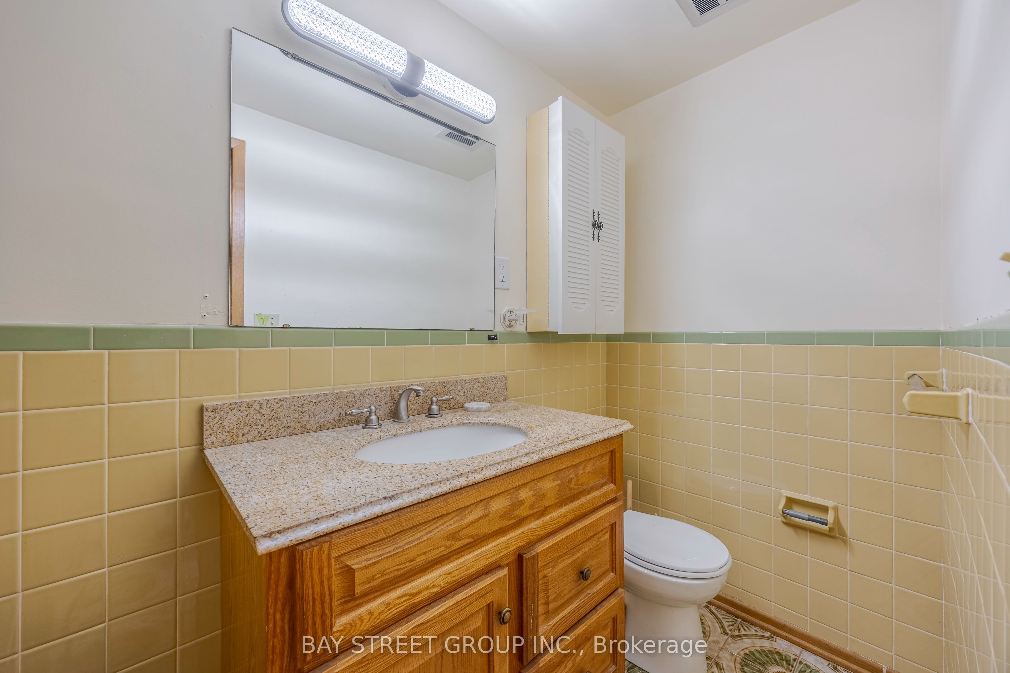 29 West Street N Property Photo 23