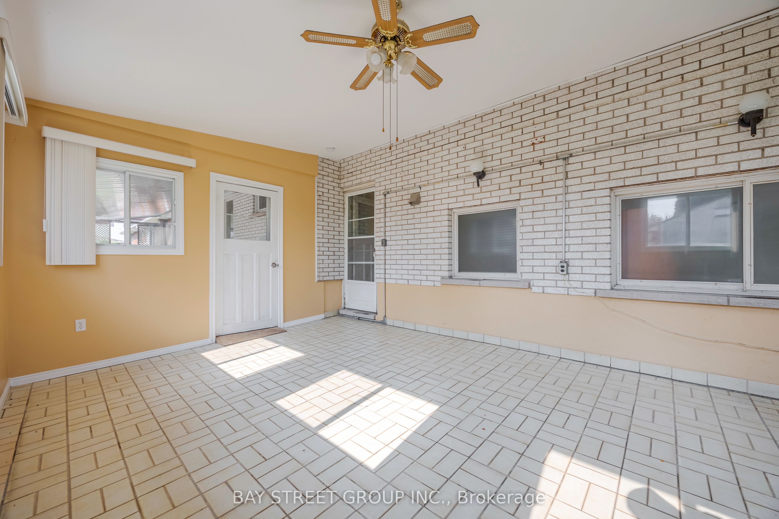 29 West Street N Property Photo 29