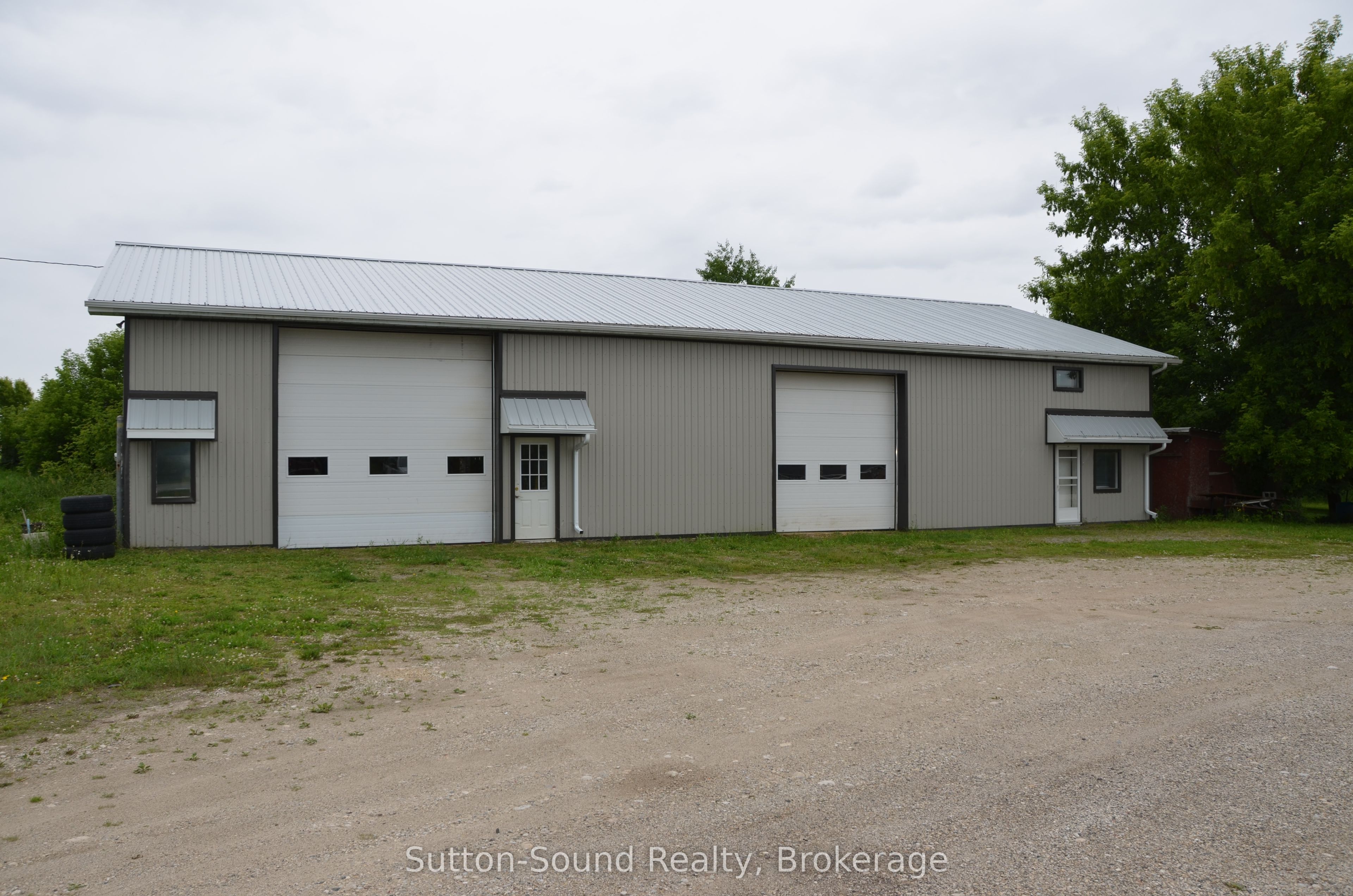 402432 GREY ROAD 4 N/A Property Photo 1