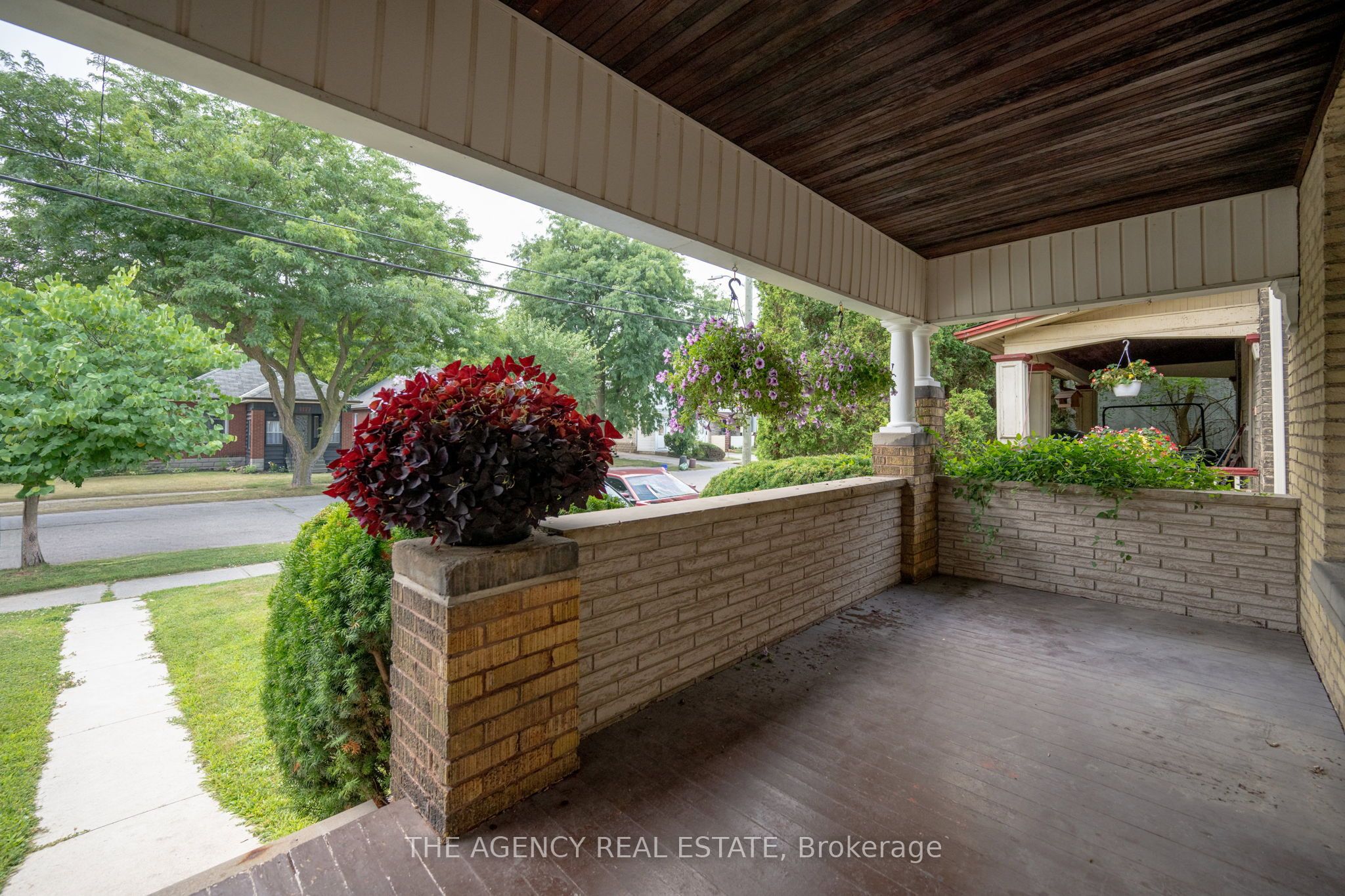 1180 York Street Property Photo 3