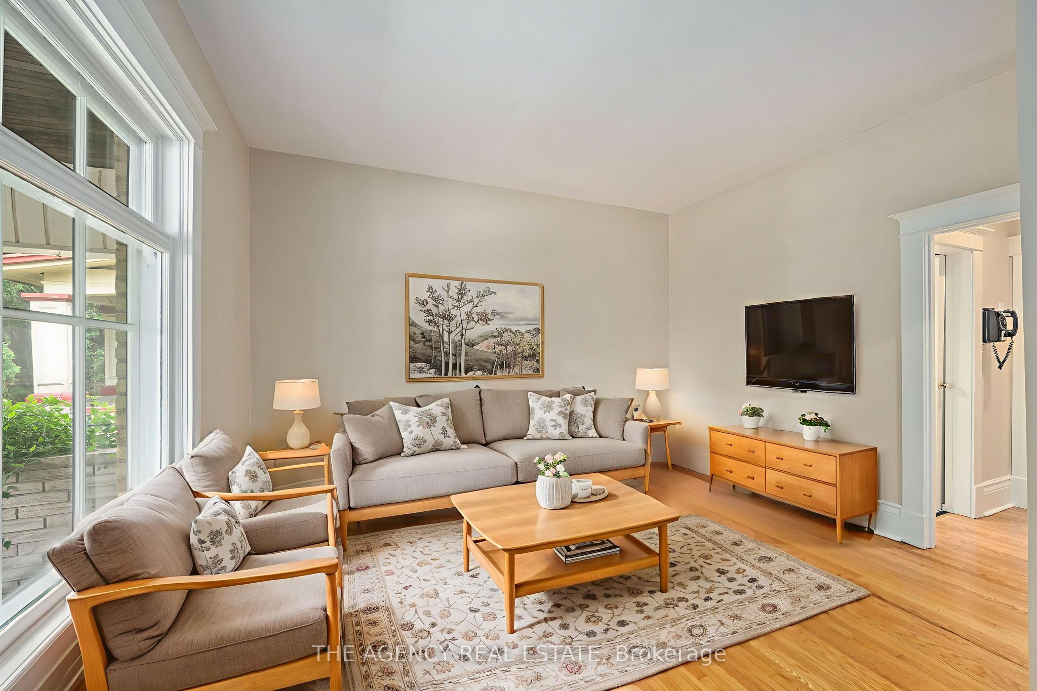 1180 York Street Property Photo 7