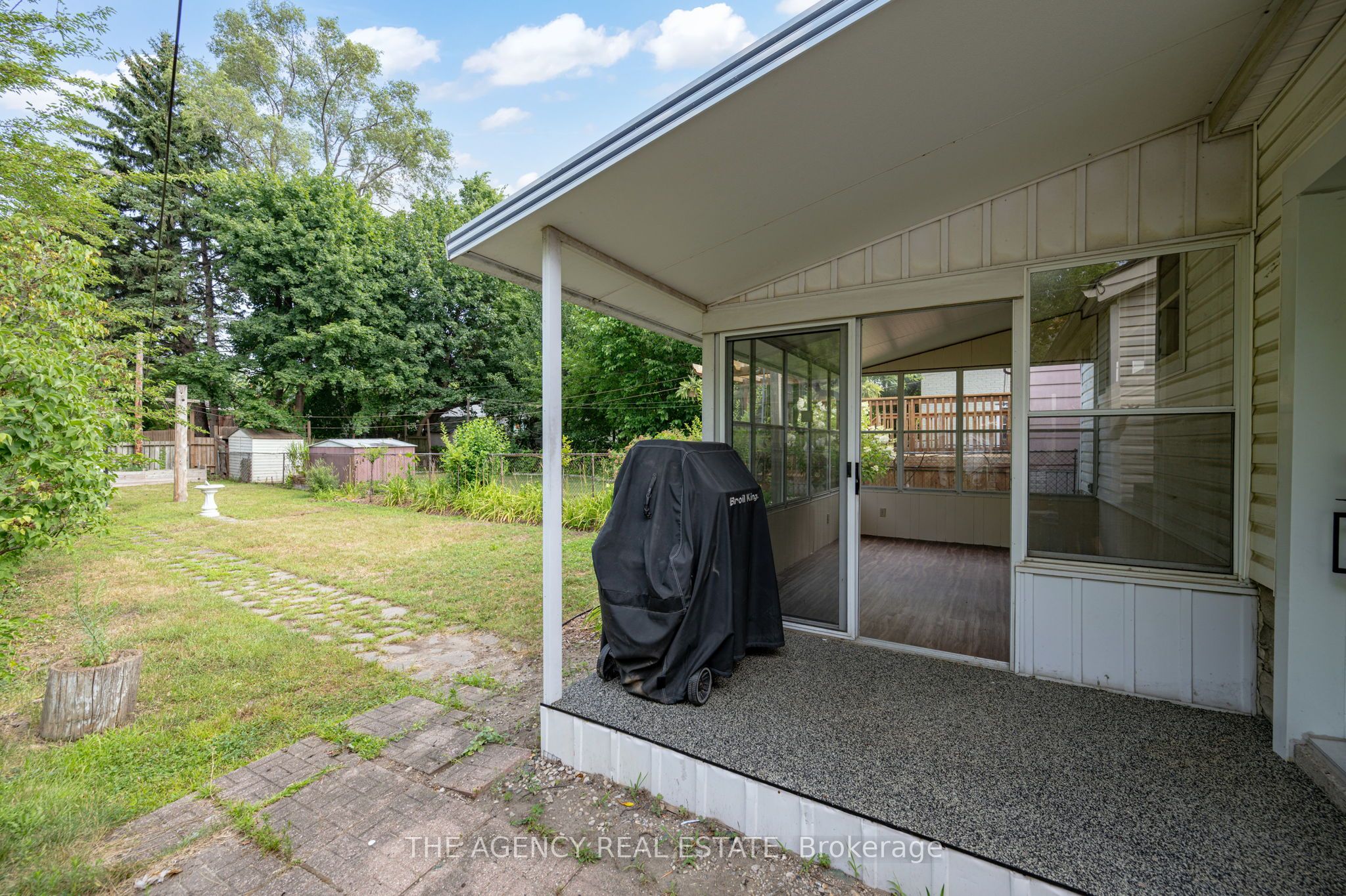 1180 York Street Property Photo 32