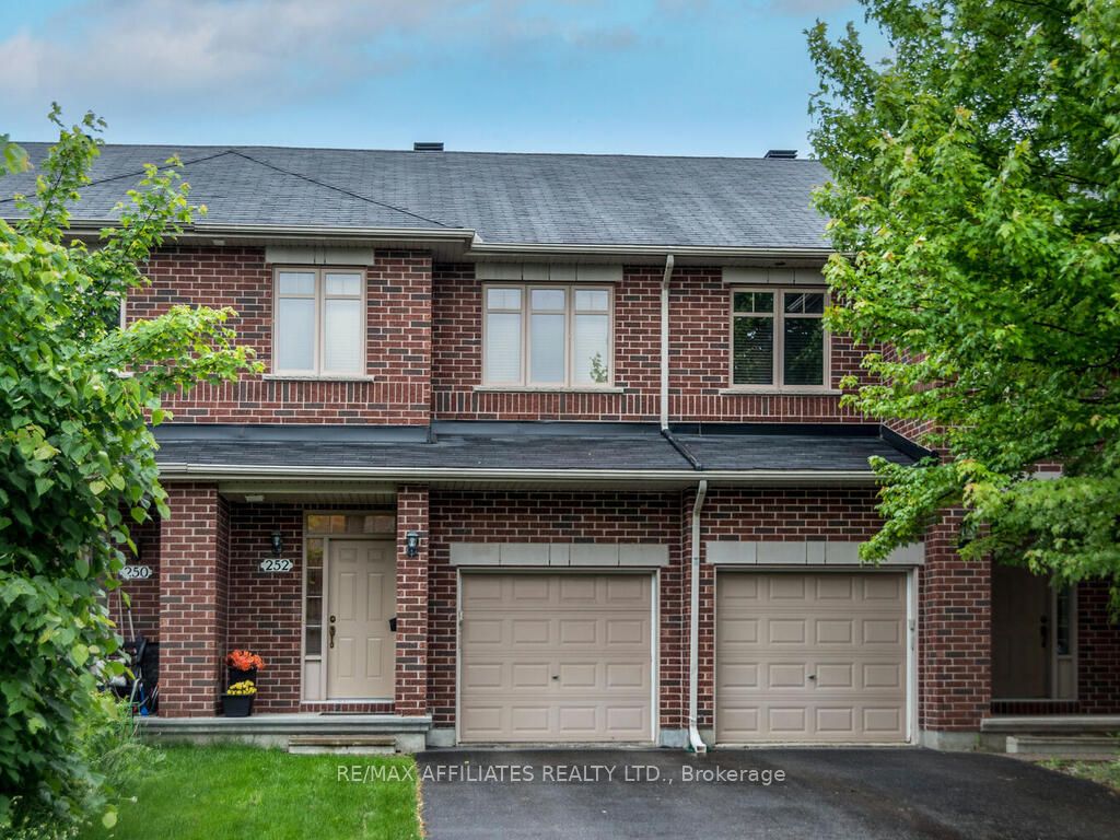 252 Badgeley Avenue Property Photo 1