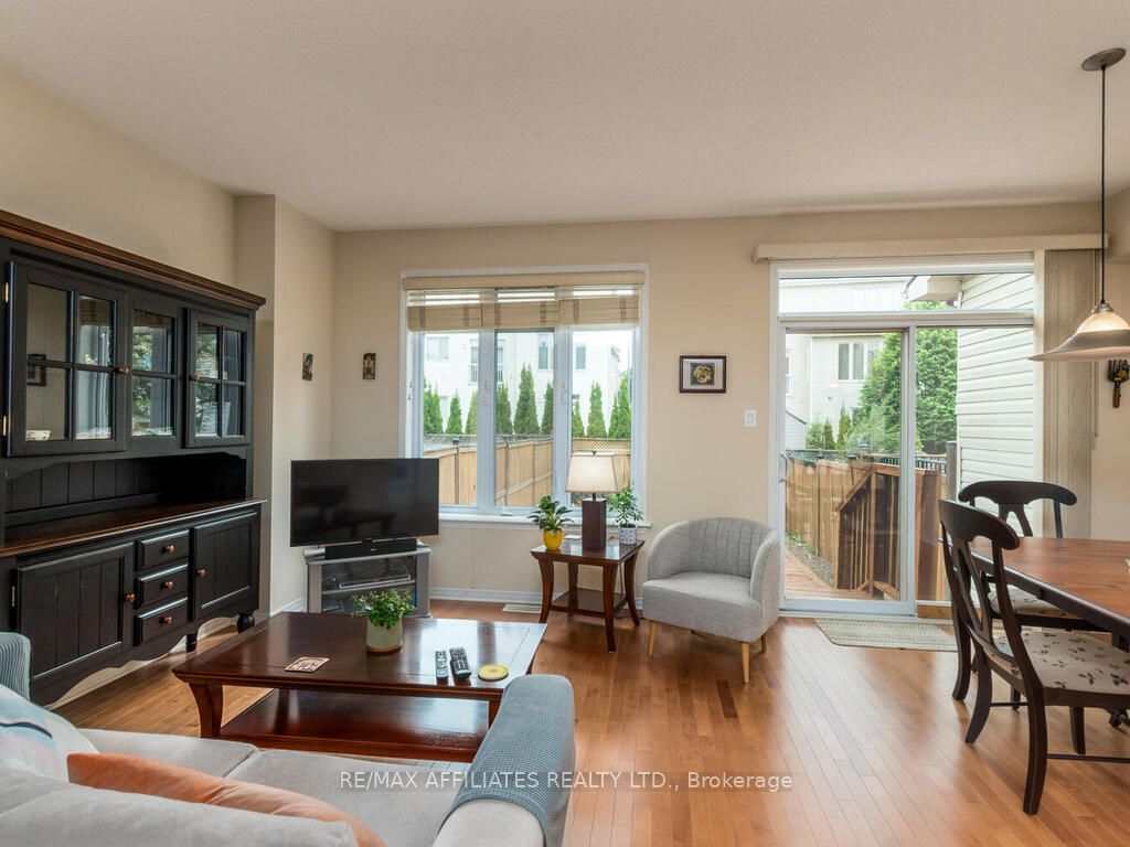 252 Badgeley Avenue Property Photo 8