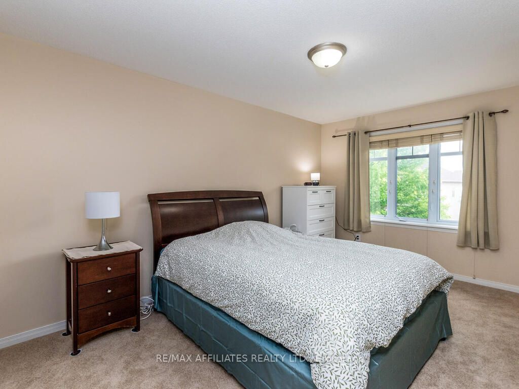 252 Badgeley Avenue Property Photo 17