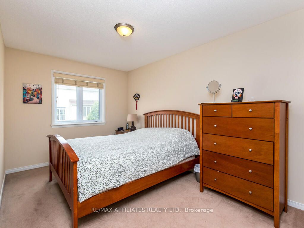 252 Badgeley Avenue Property Photo 20