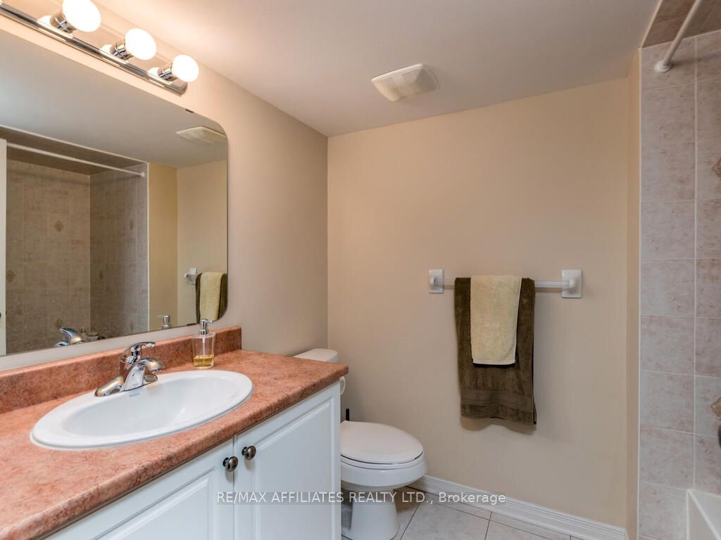 252 Badgeley Avenue Property Photo 26