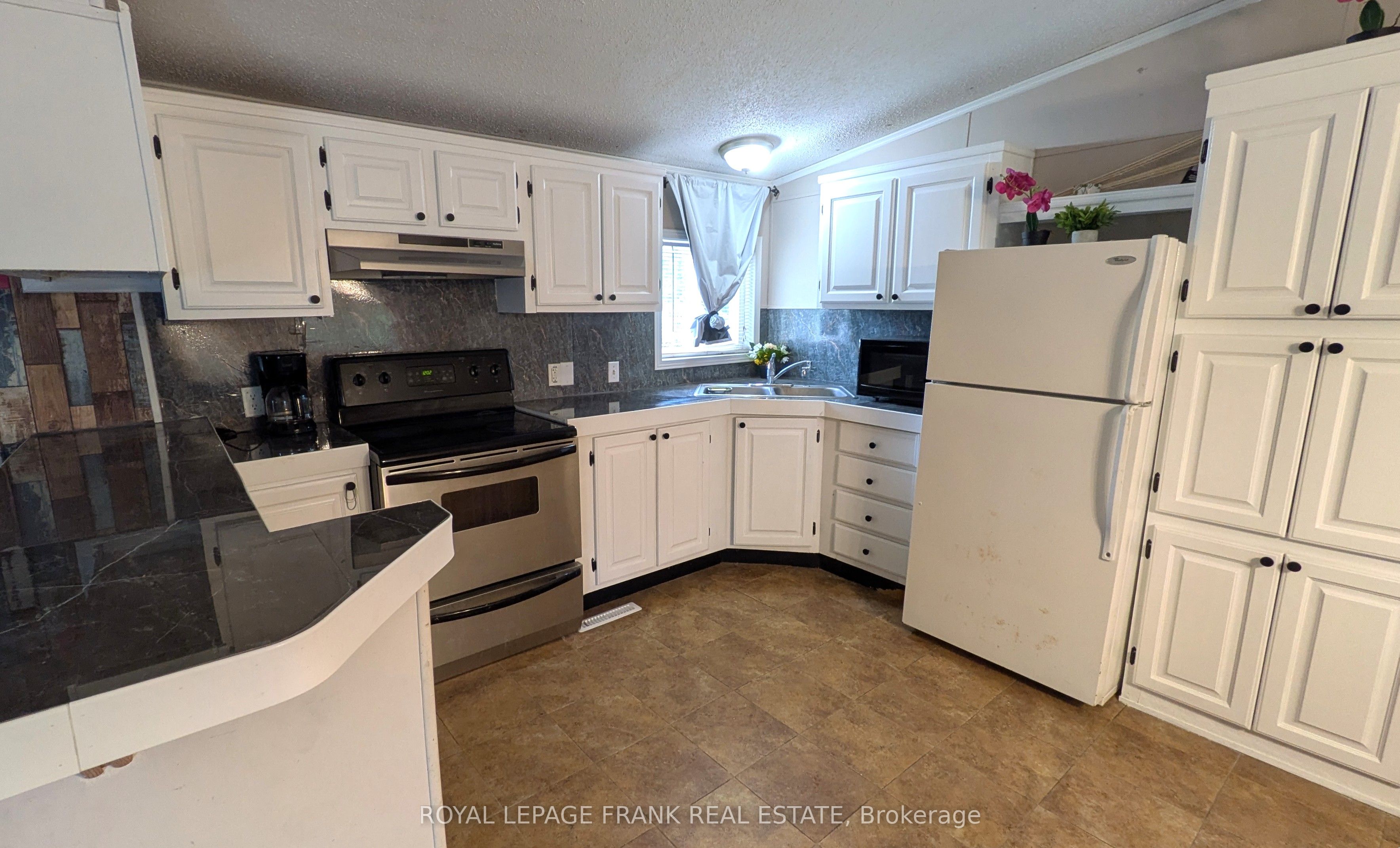 2171 St. Ola Road Property Photo 10