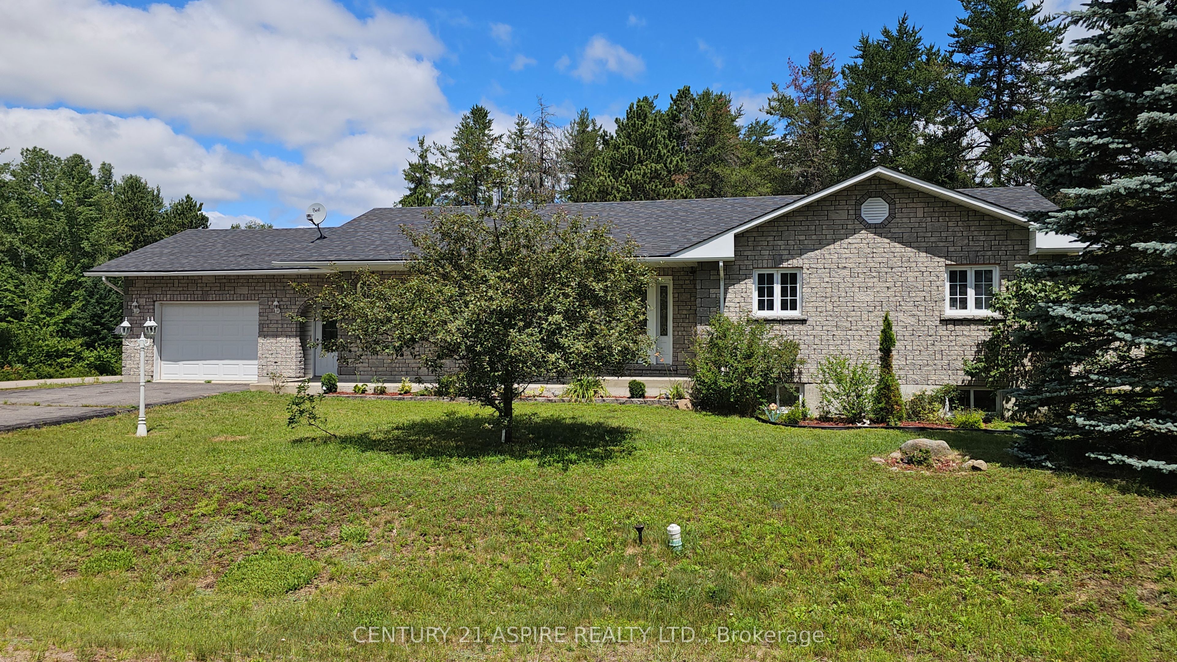 70 Sprucedale Avenue Property Photo 1