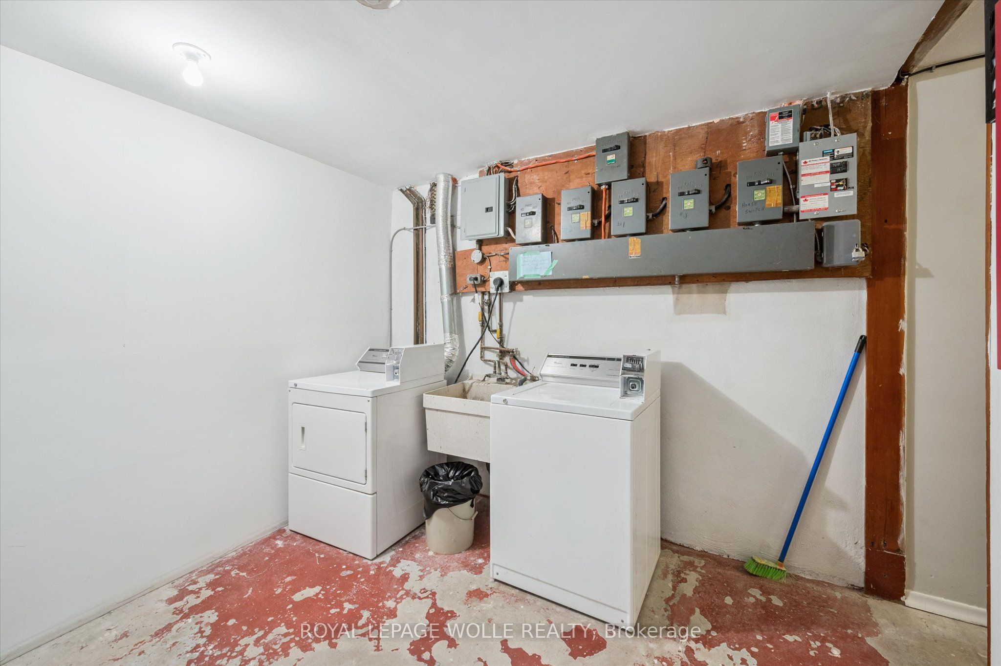 275-279 Herbert Street Property Photo 14