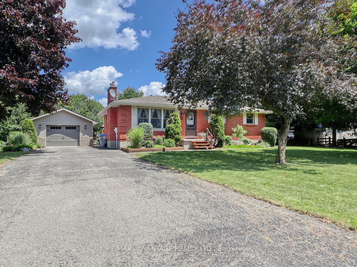 8 East Williams Street Property Photo 1