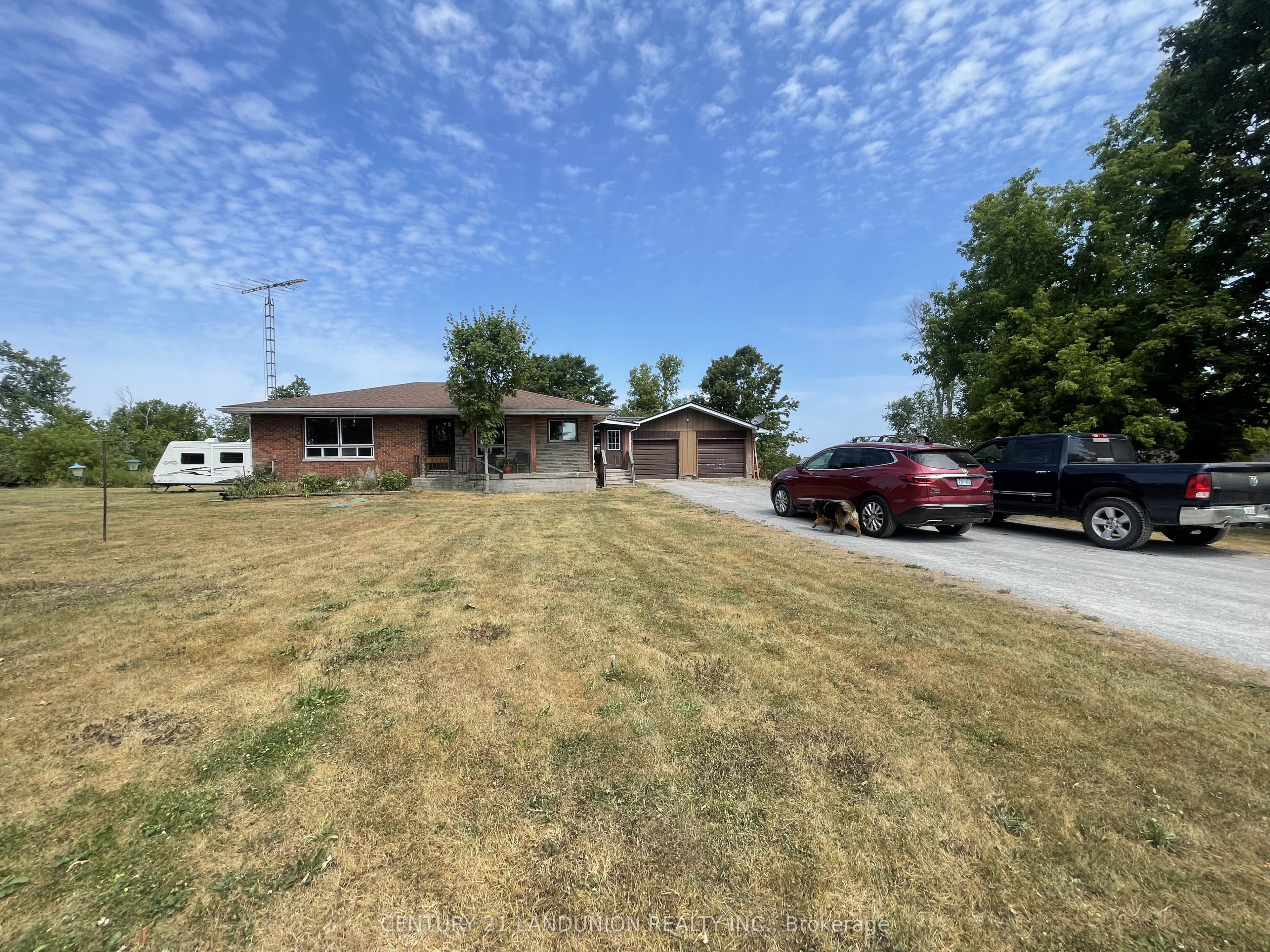 1319 Palestine Road E Property Photo 1