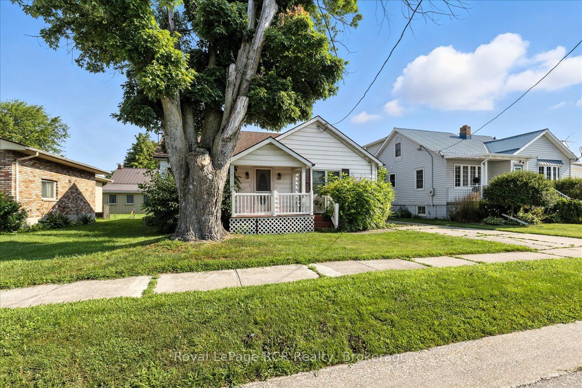 506 John St Property Photo 1