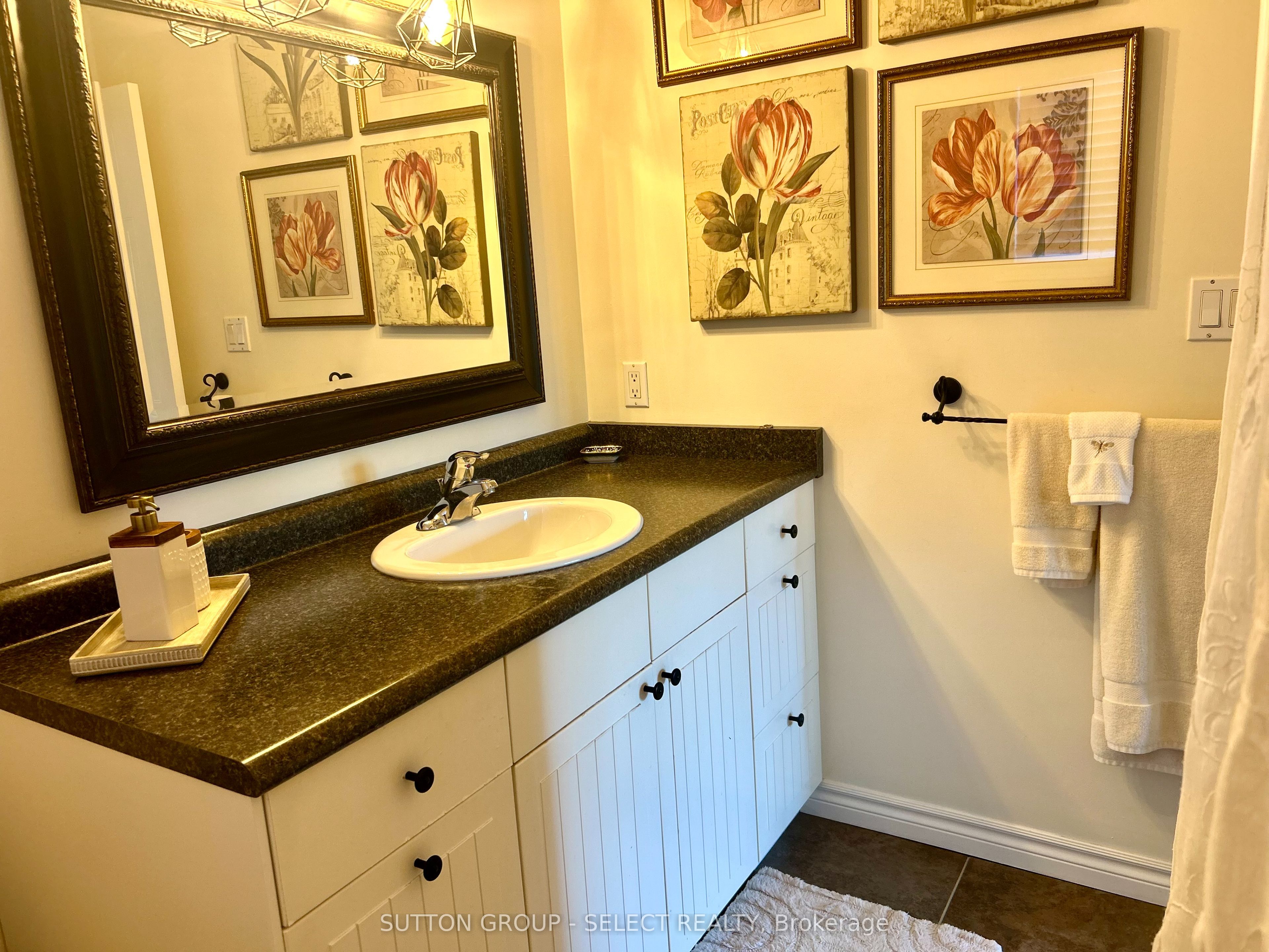 15 Hamilton Street Property Photo 18