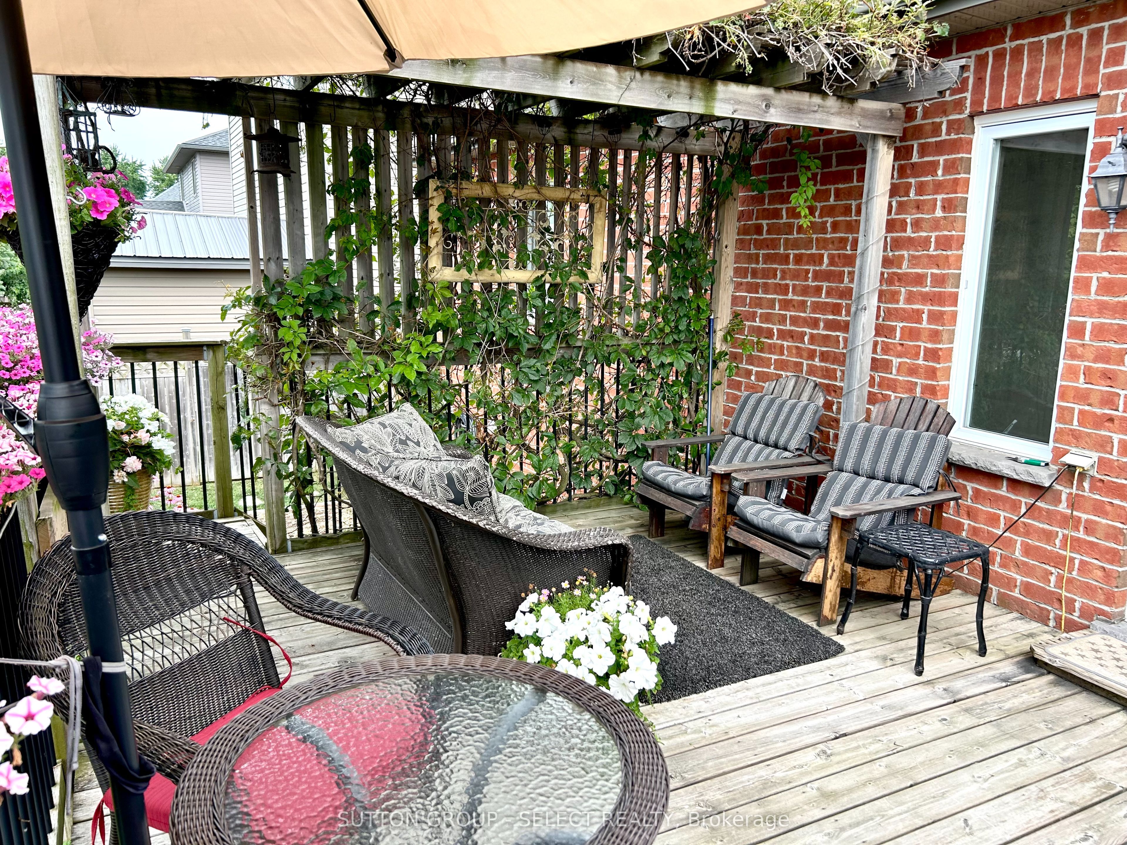 15 Hamilton Street Property Photo 33