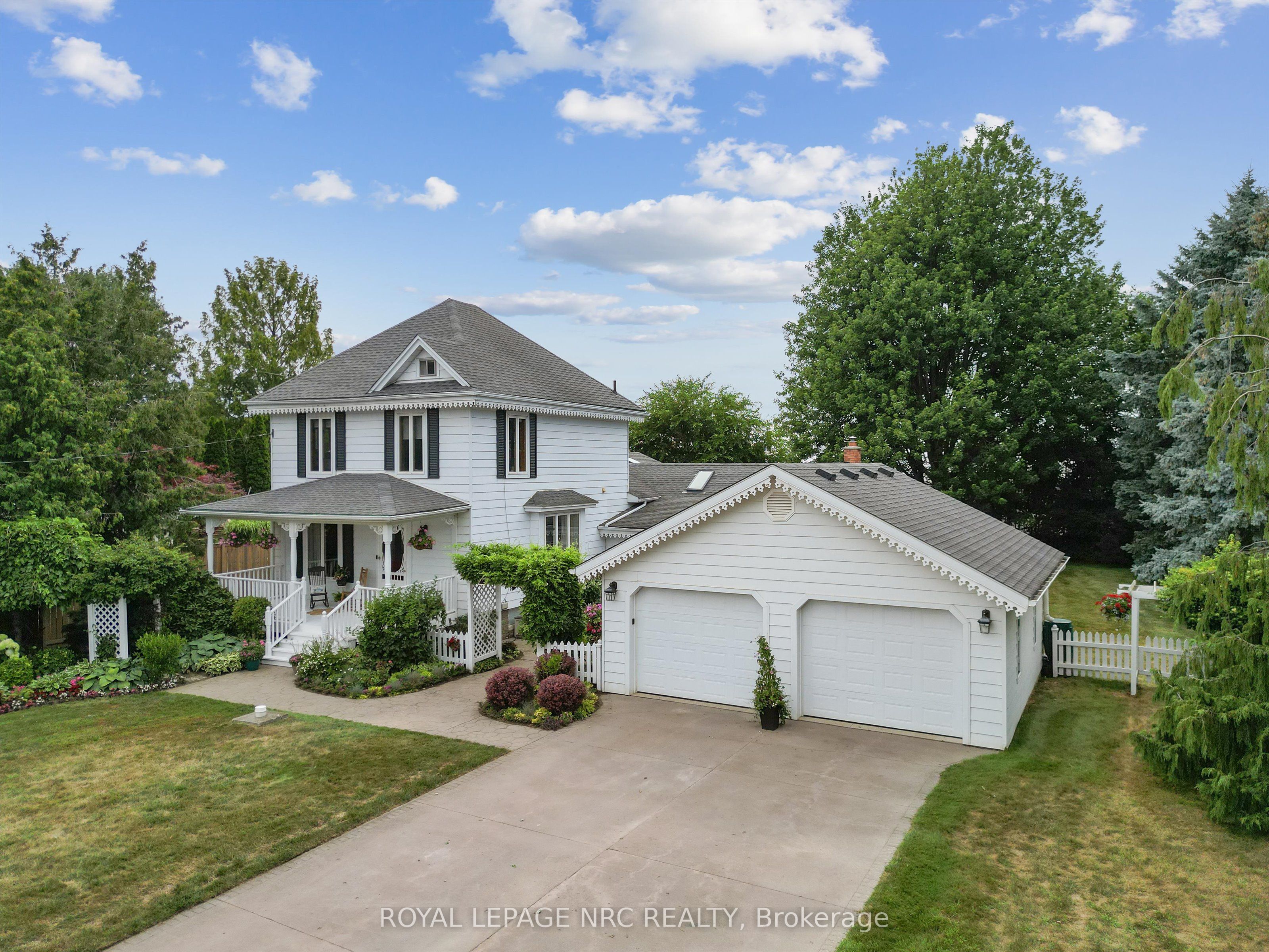 1287 Third Street Property Photo 4