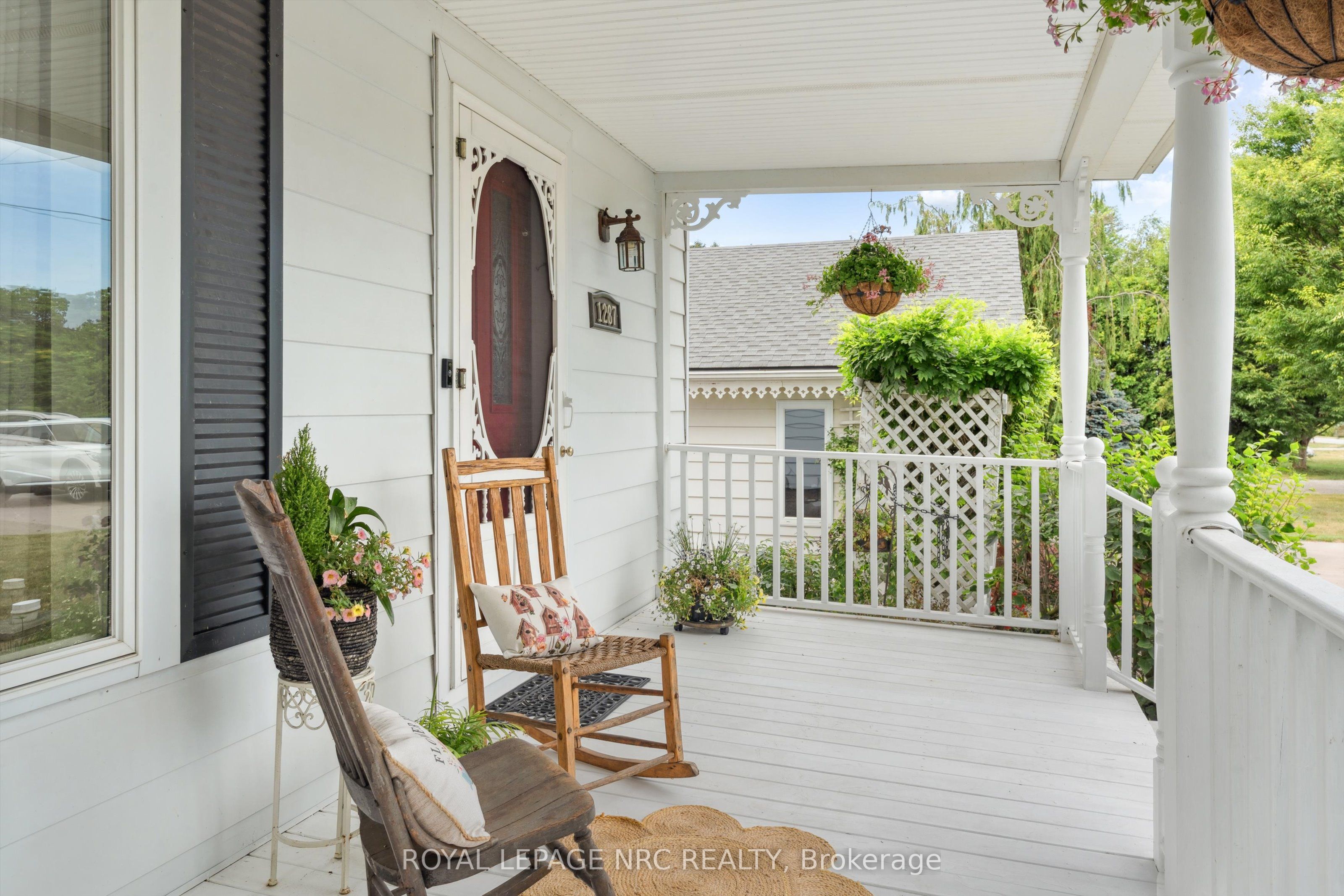 1287 Third Street Property Photo 6