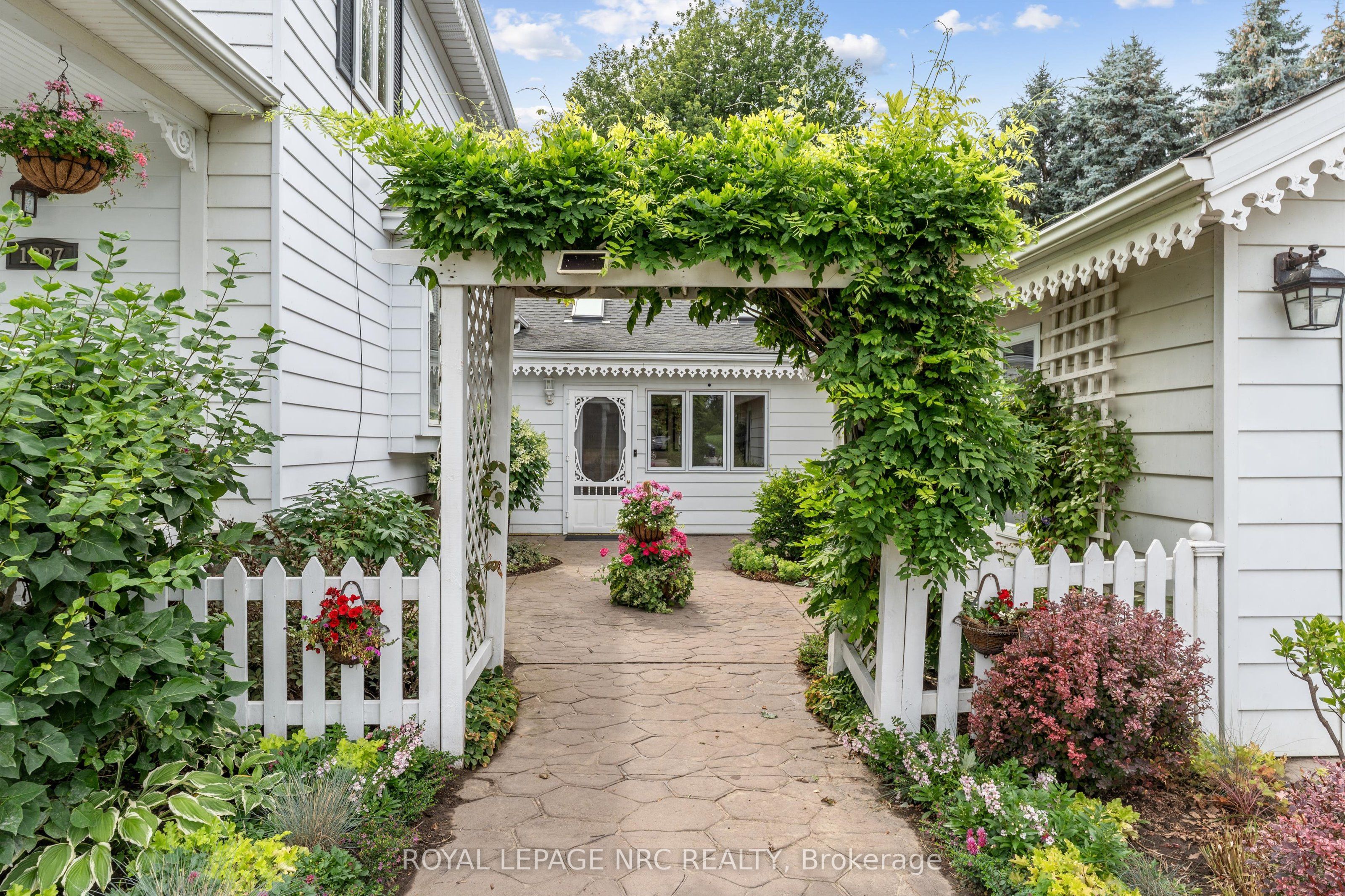 1287 Third Street Property Photo 7