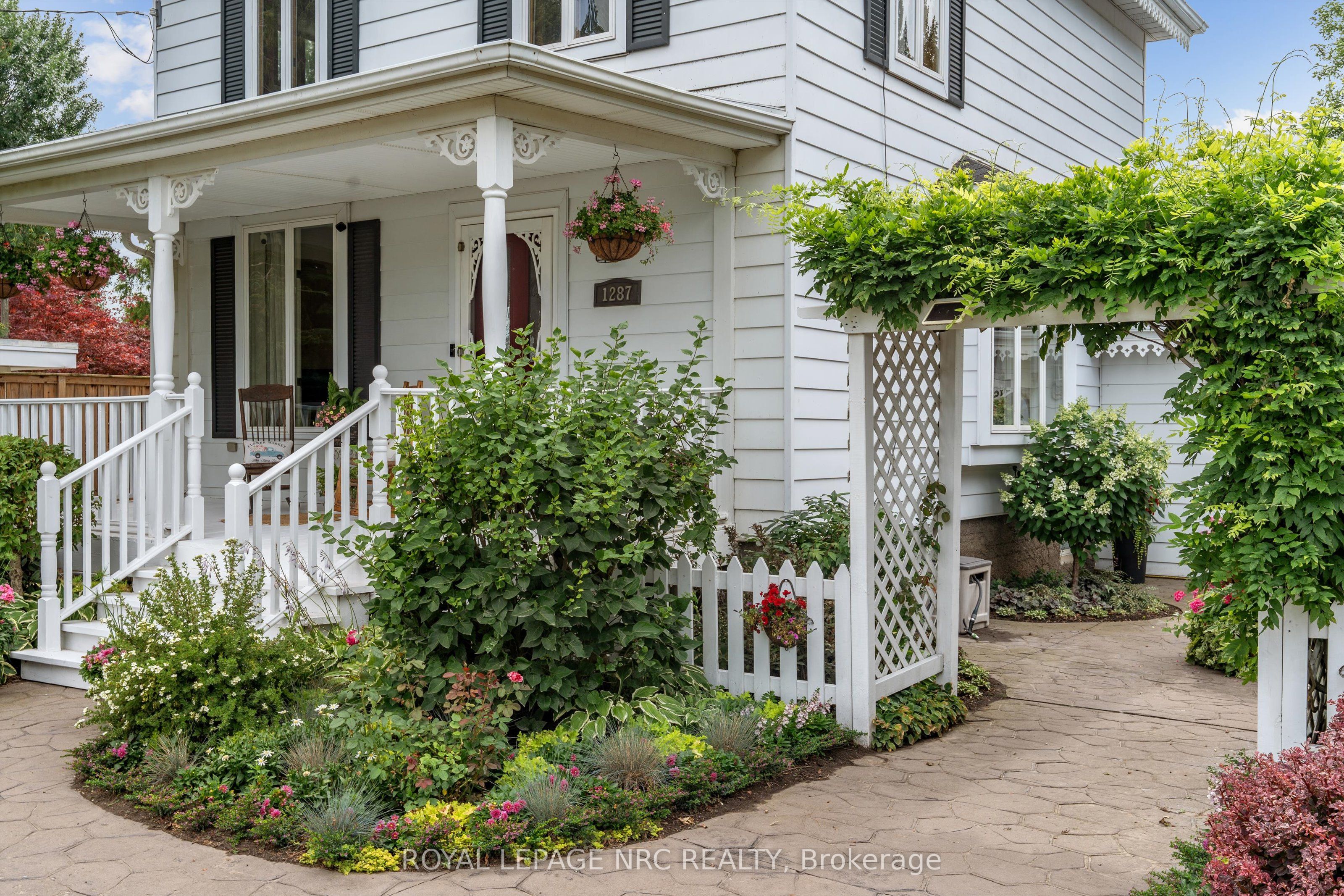 1287 Third Street Property Photo 8