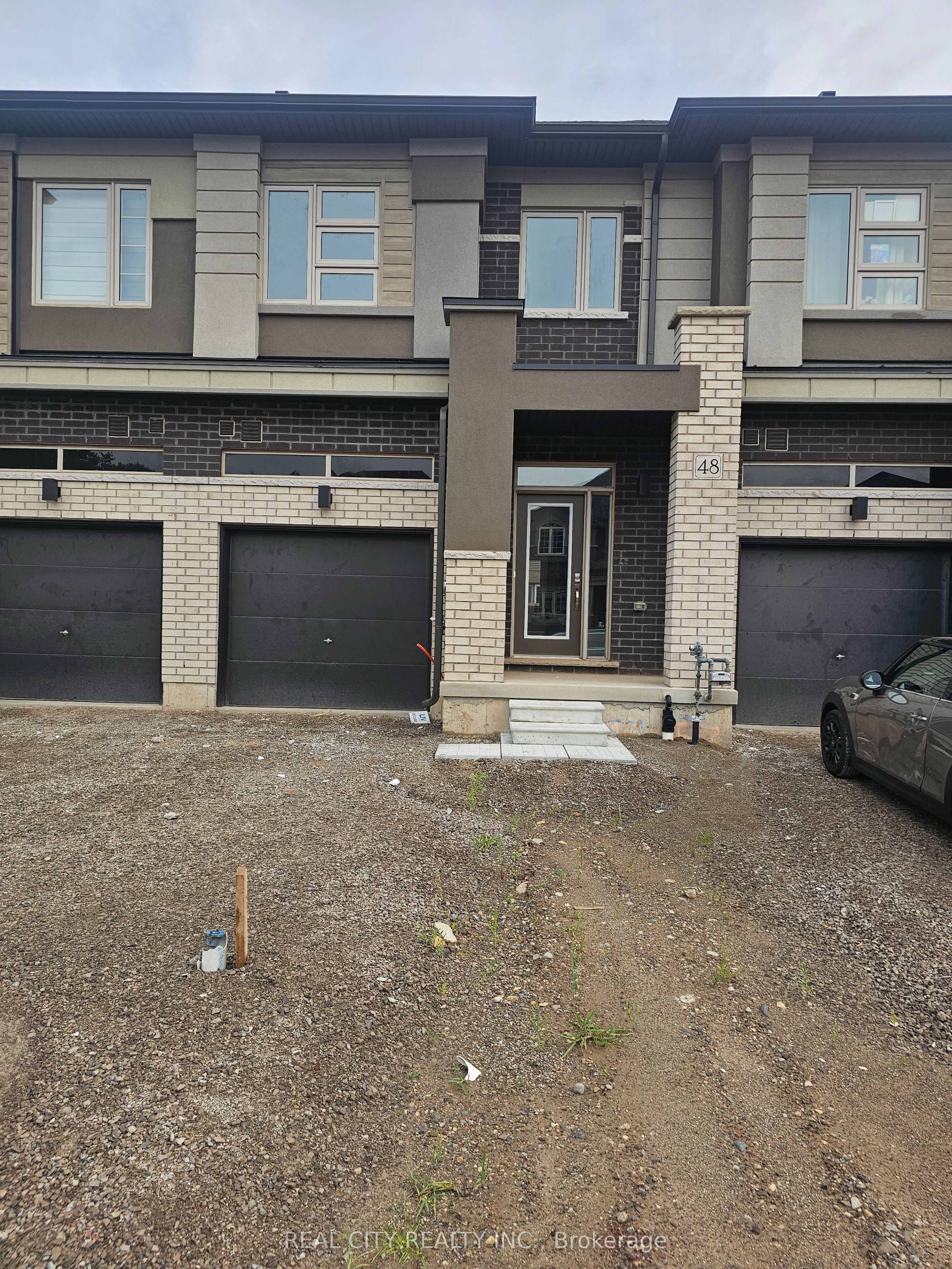 48 Mckernan Avenue Property Photo 2