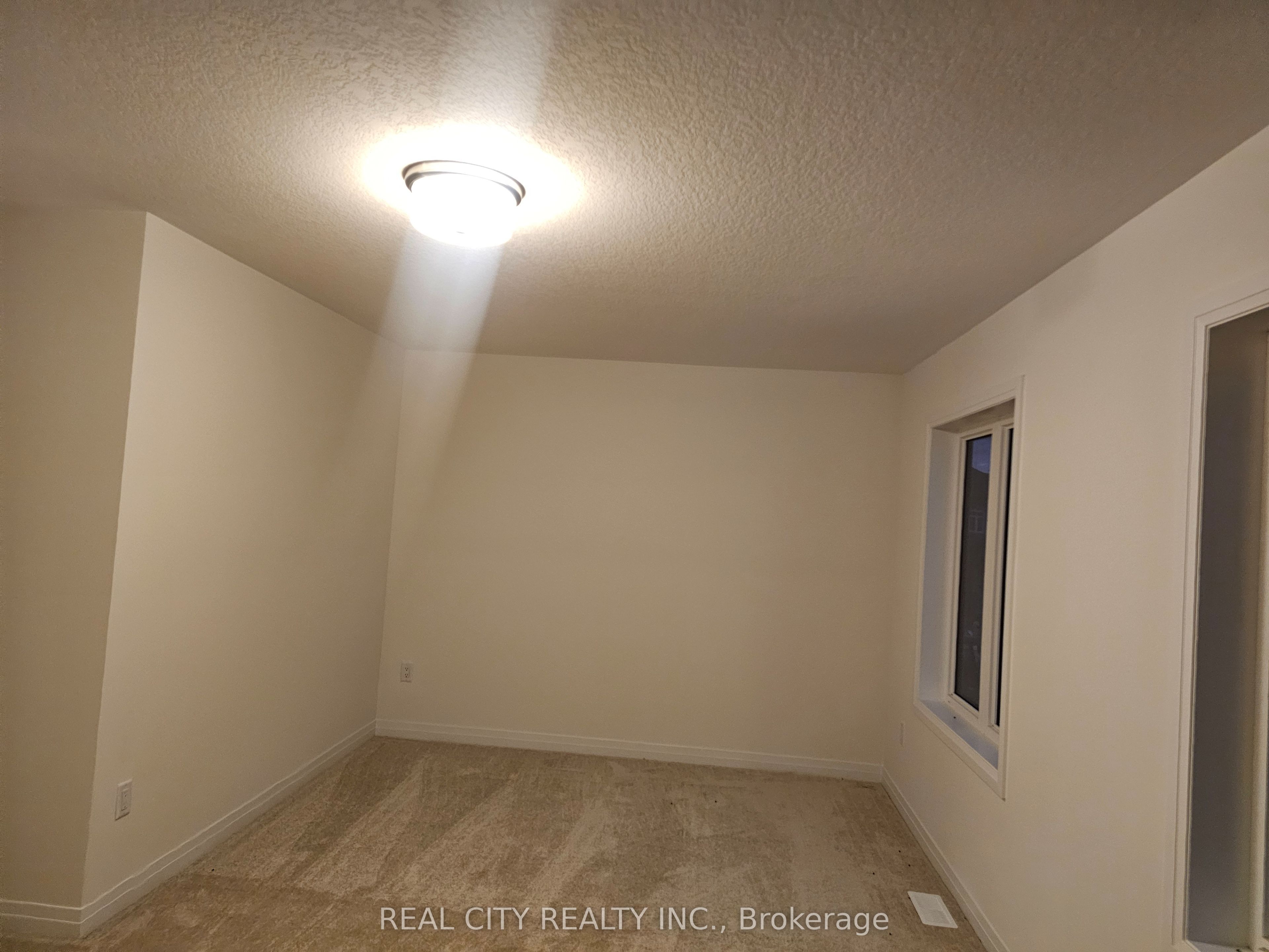 48 Mckernan Avenue Property Photo 19