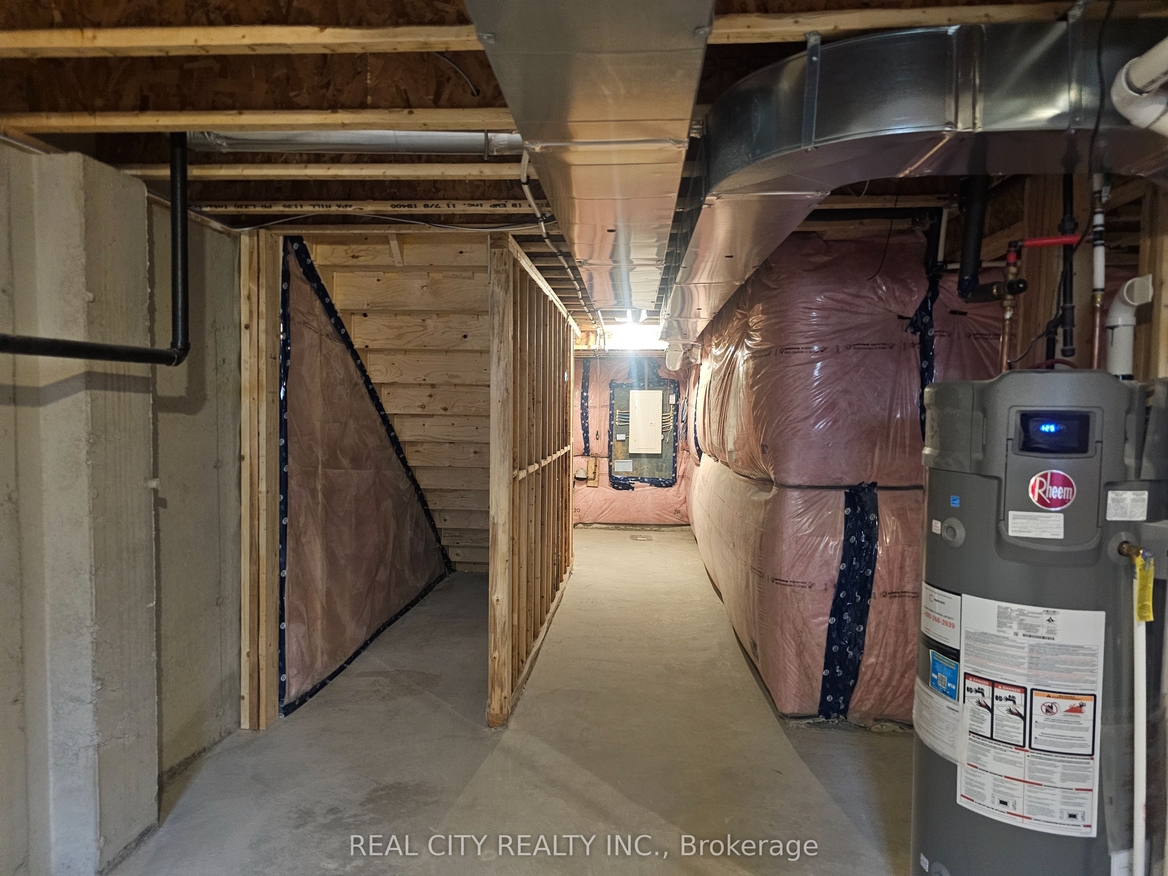 48 Mckernan Avenue Property Photo 44