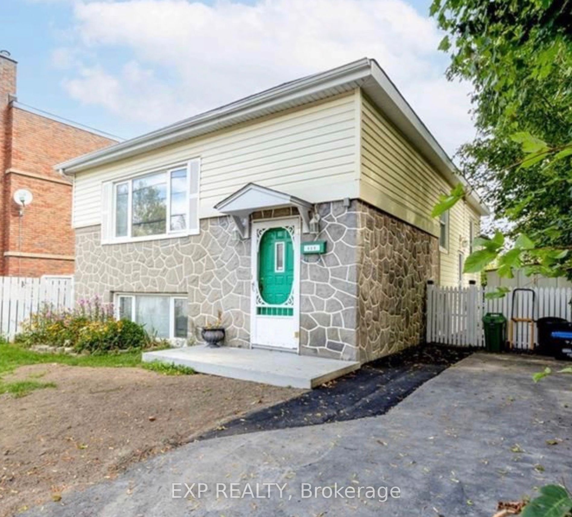 435 Hilson Avenue Property Photo 1