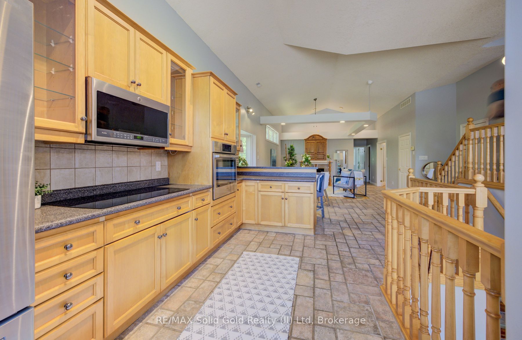 2 Smetana Drive Property Photo 9