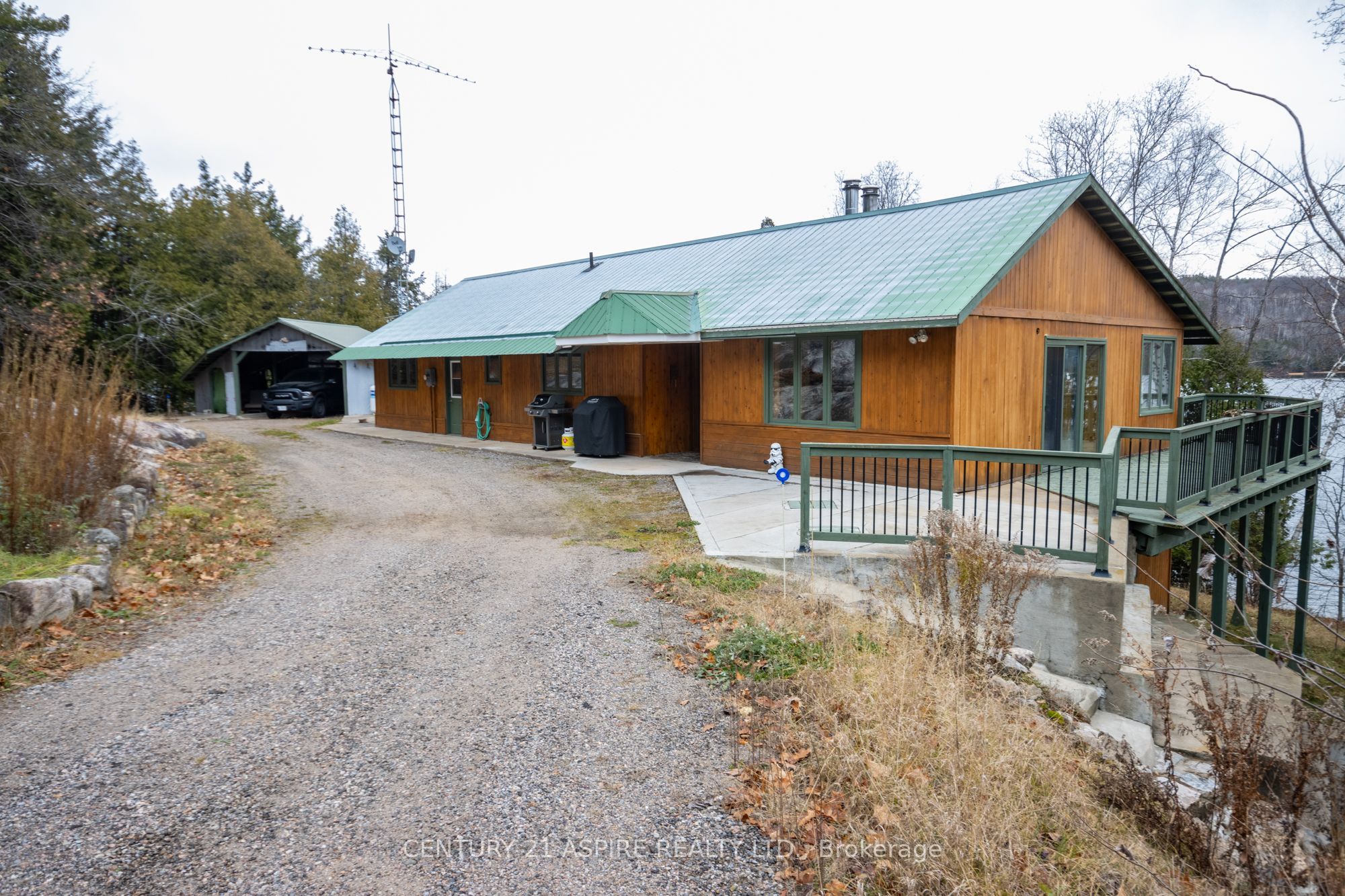336 Wiltom Drive Property Photo 1