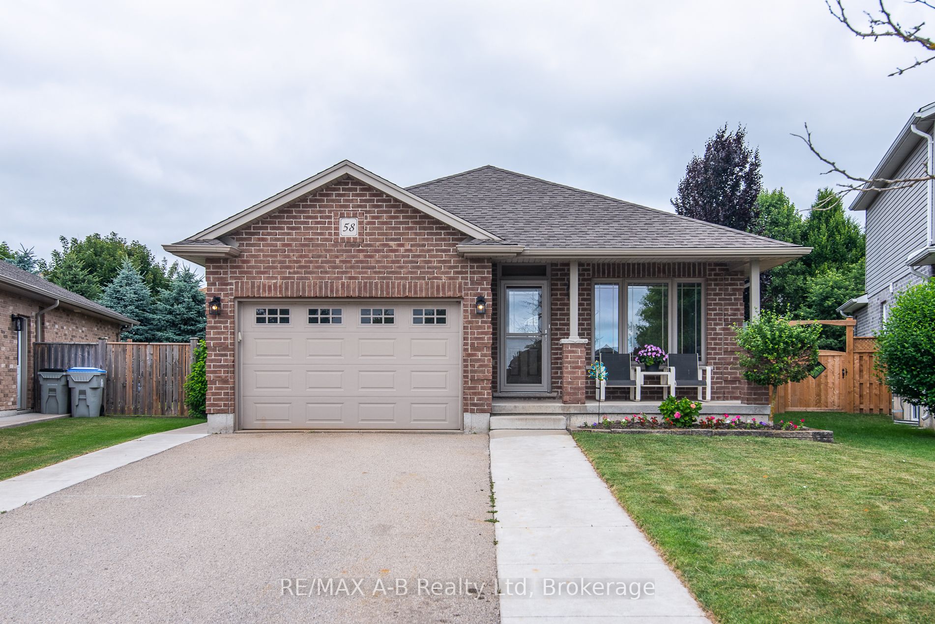 58 Homefield Court Property Photo 1