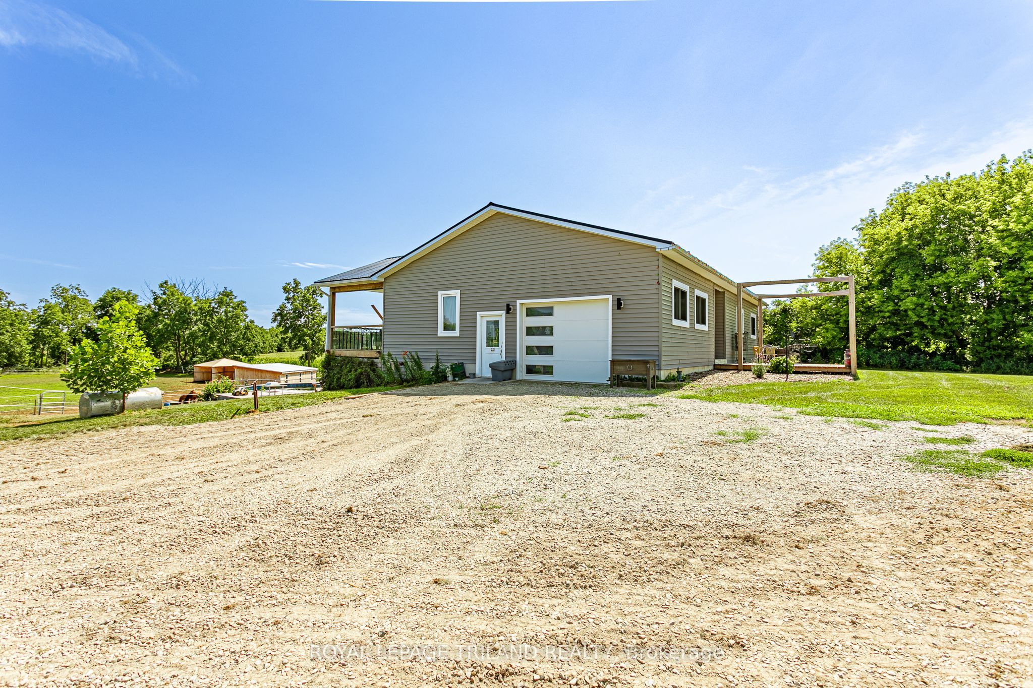 15240 Scott Line Property Photo 4