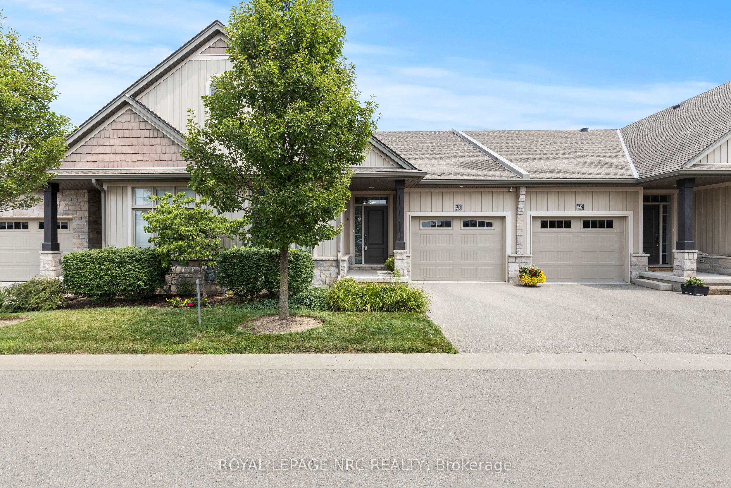 30 Blossom Common Property Photo 1