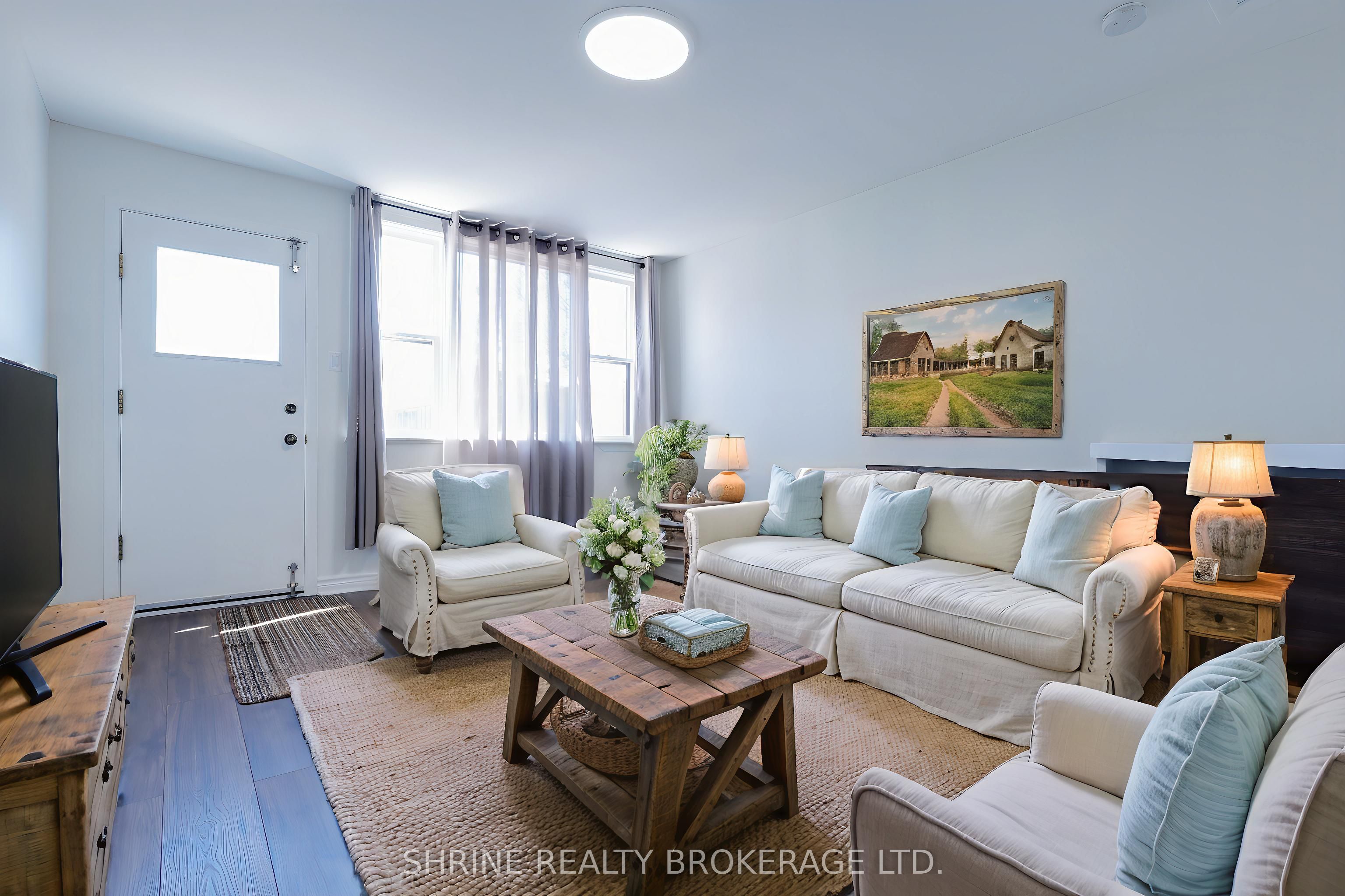 853 Queens Avenue Property Photo 8