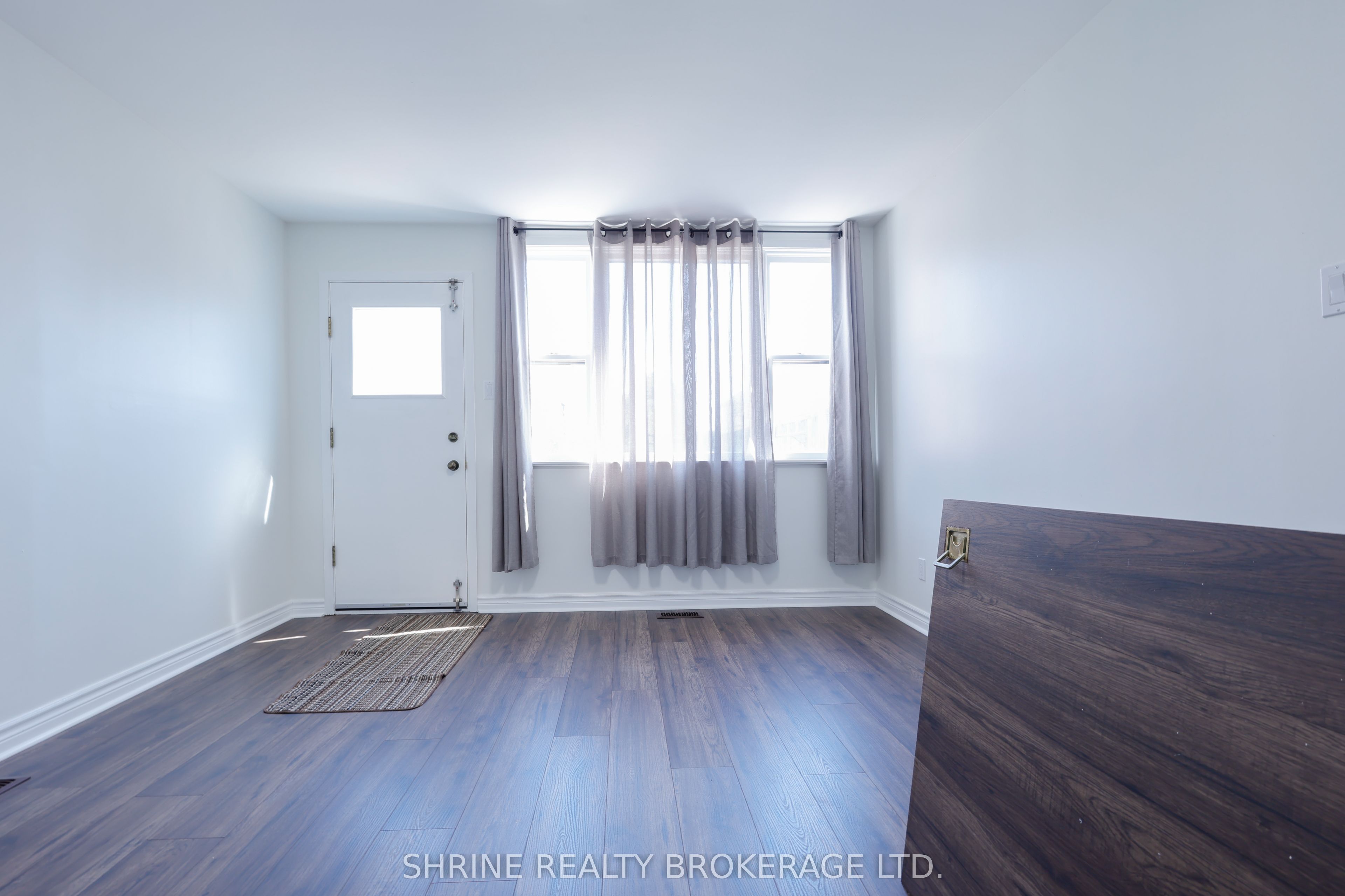 853 Queens Avenue Property Photo 19