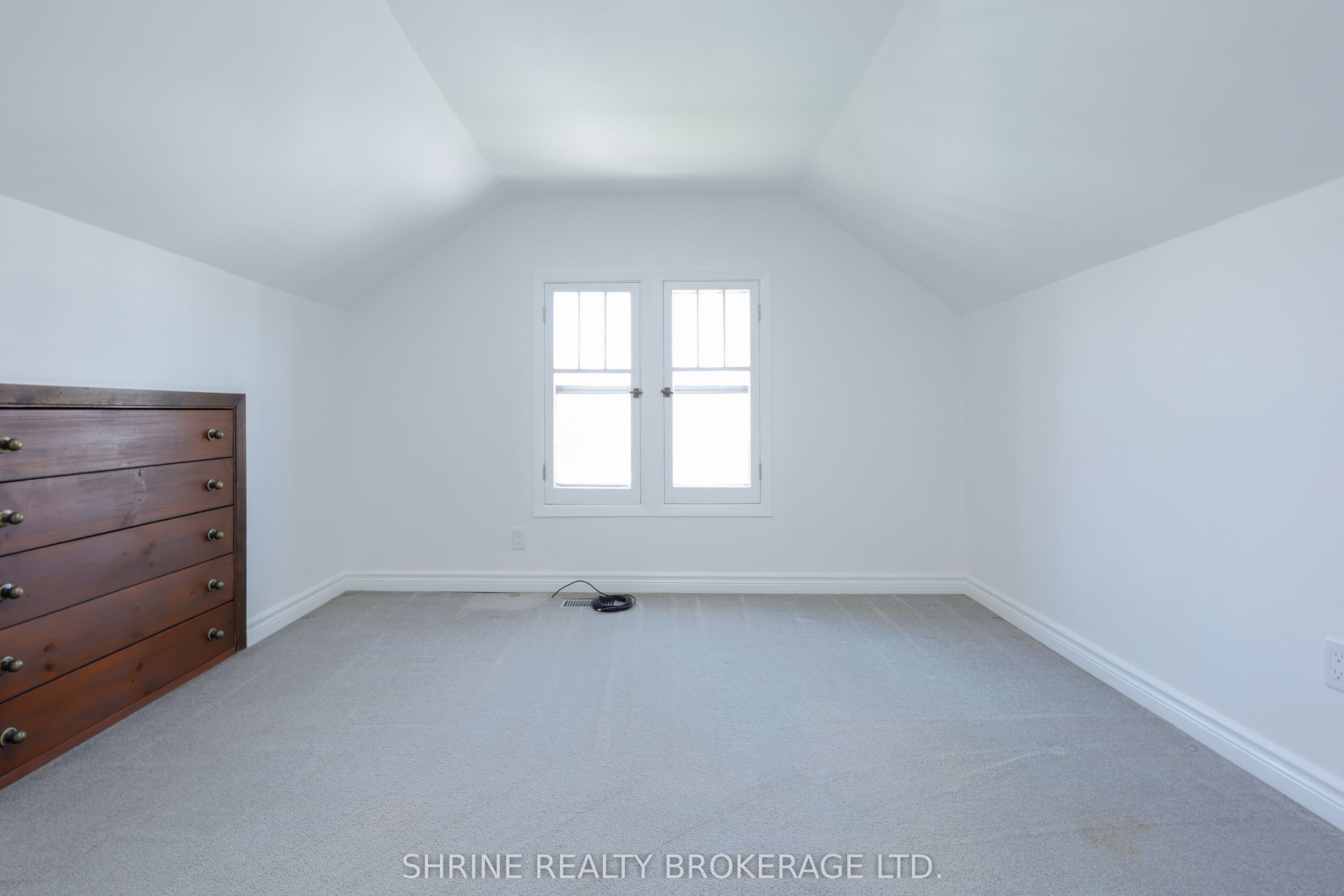 853 Queens Avenue Property Photo 21