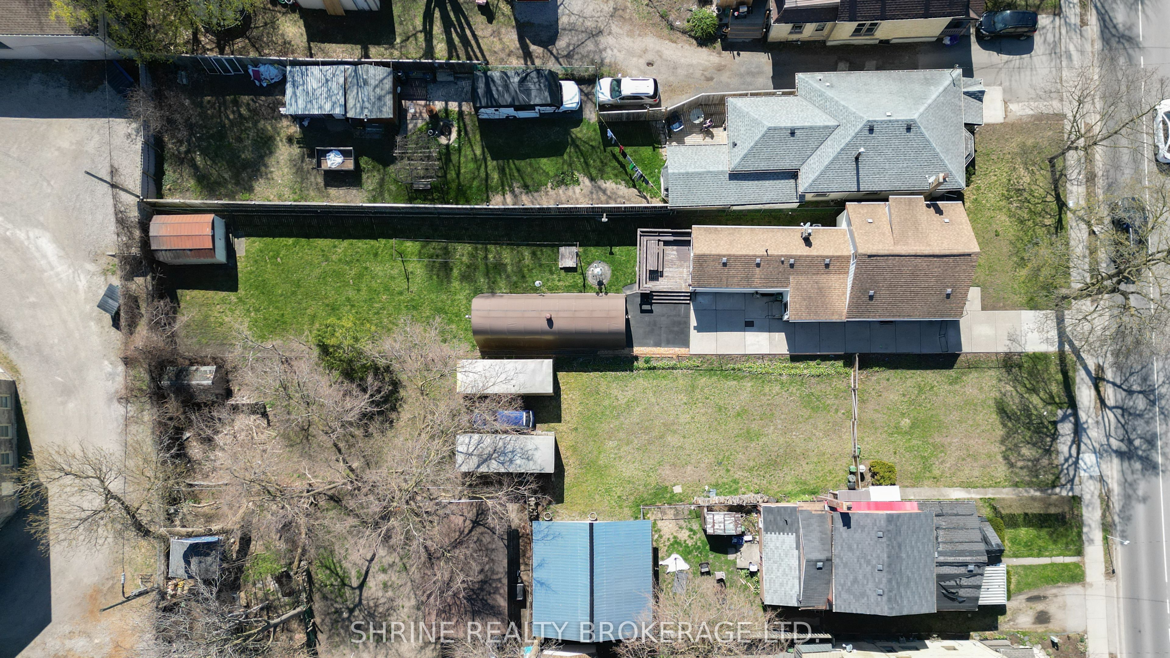 853 Queens Avenue Property Photo 43