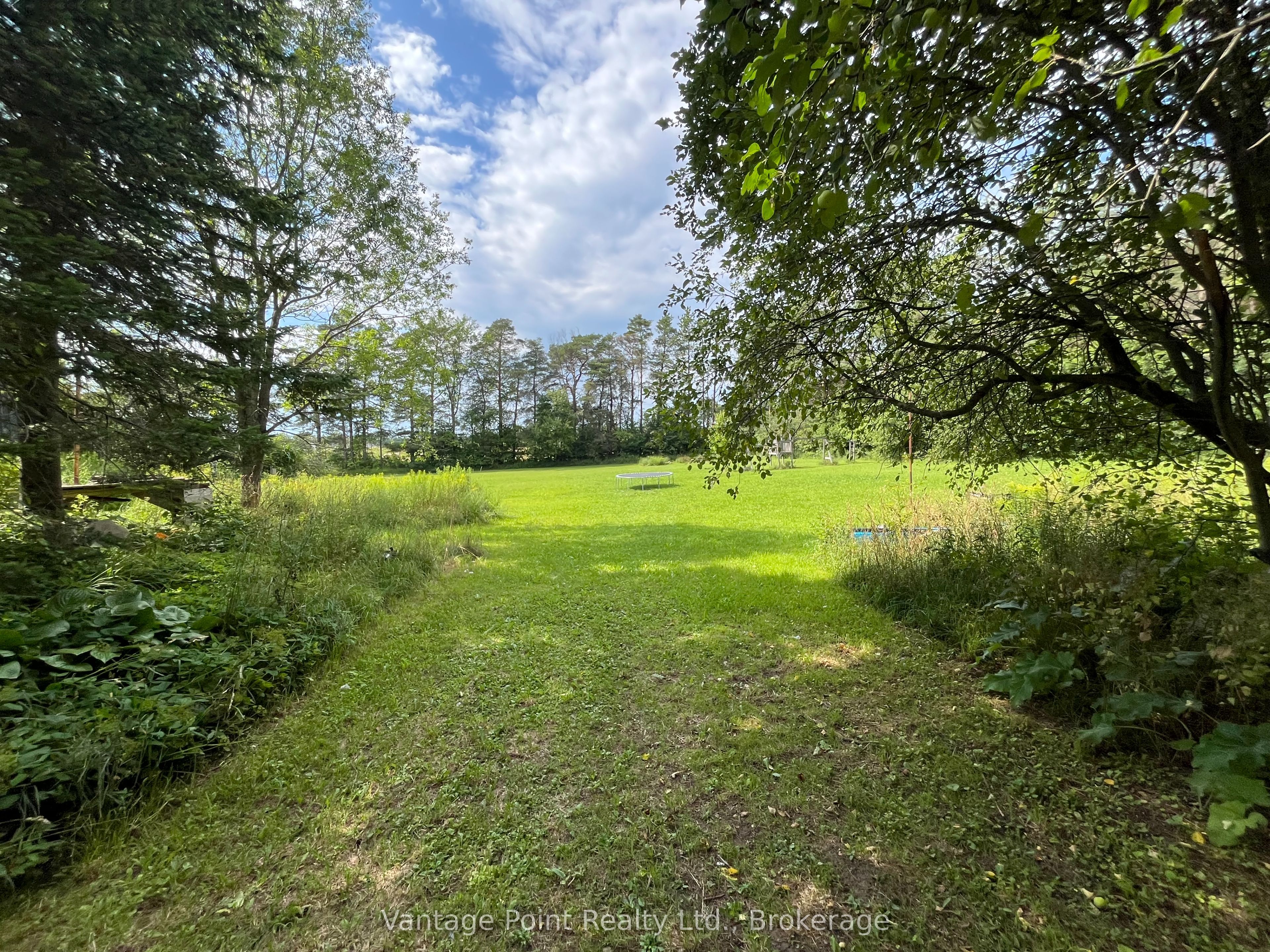 560335 70 Side Road Property Photo 20