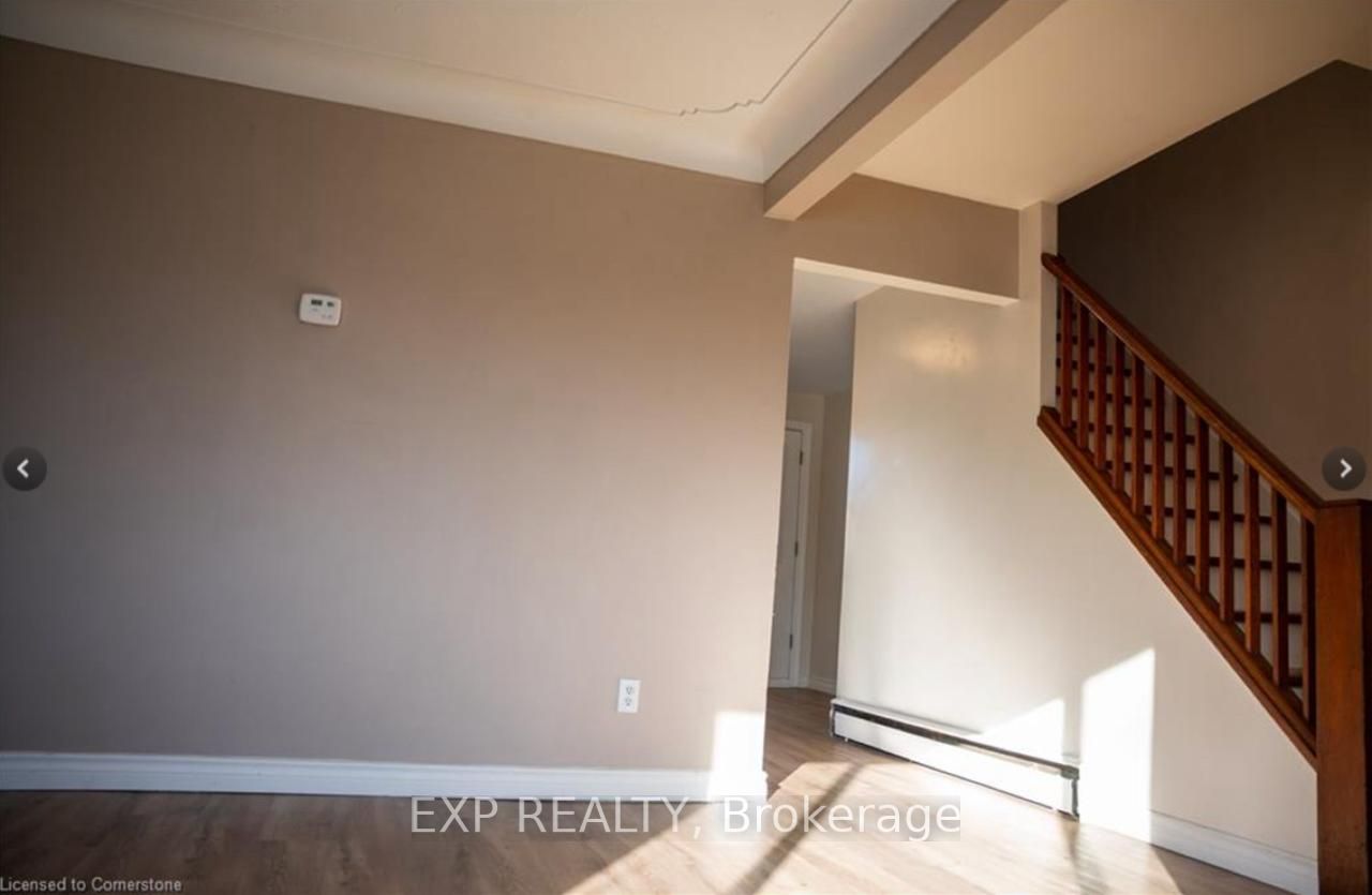 250 Highland Road W Property Photo 7