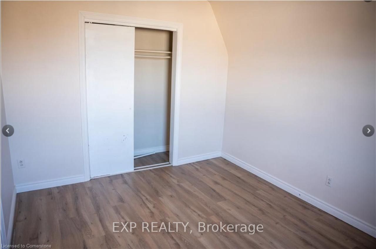 250 Highland Road W Property Photo 11