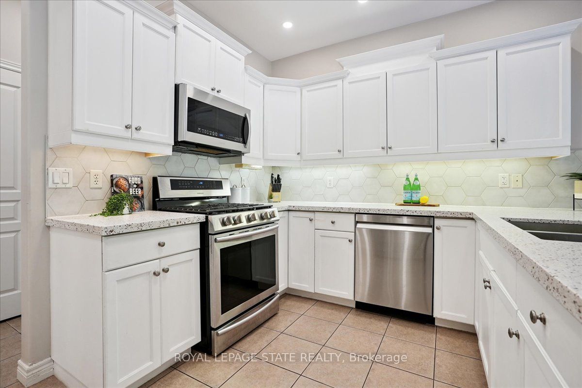 95 Hemlock Way Property Photo 18