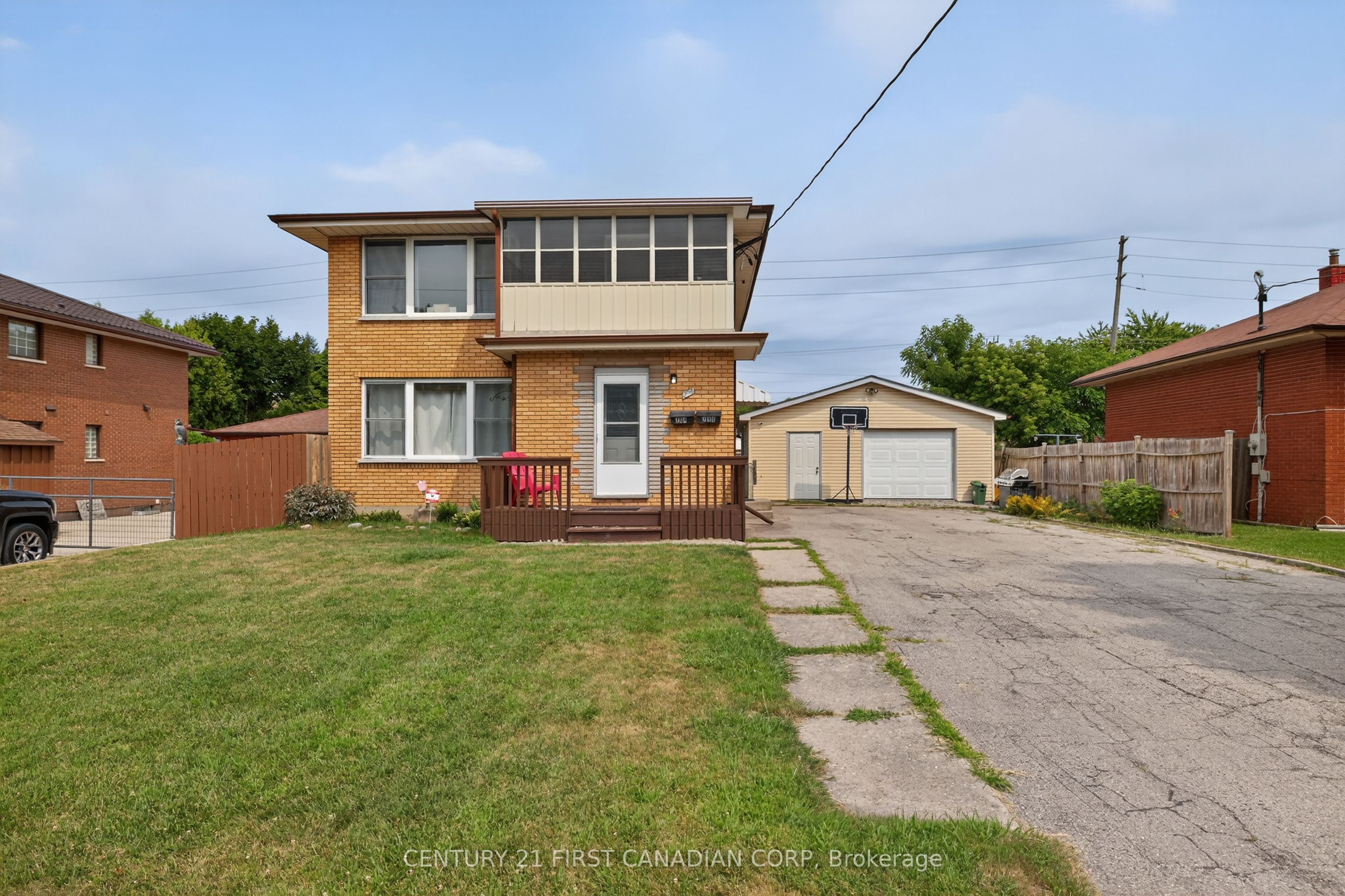 204 Burnside Drive Property Photo 1