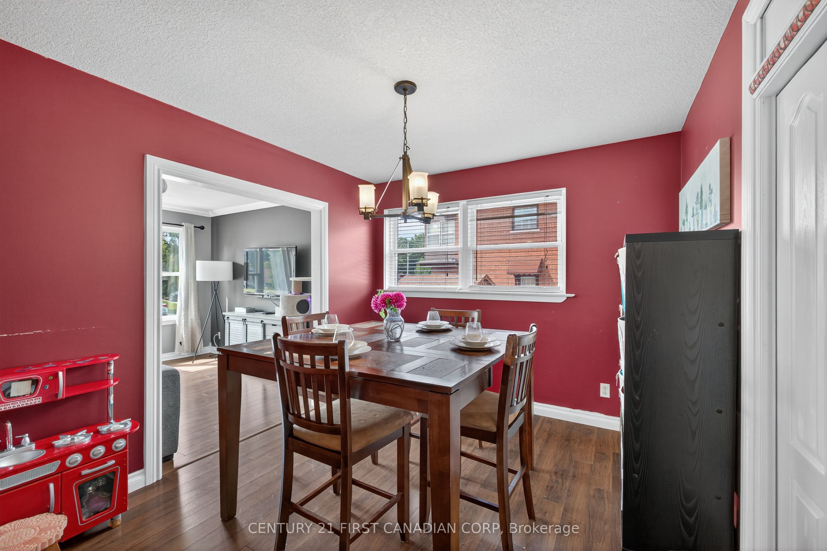 204 Burnside Drive Property Photo 7