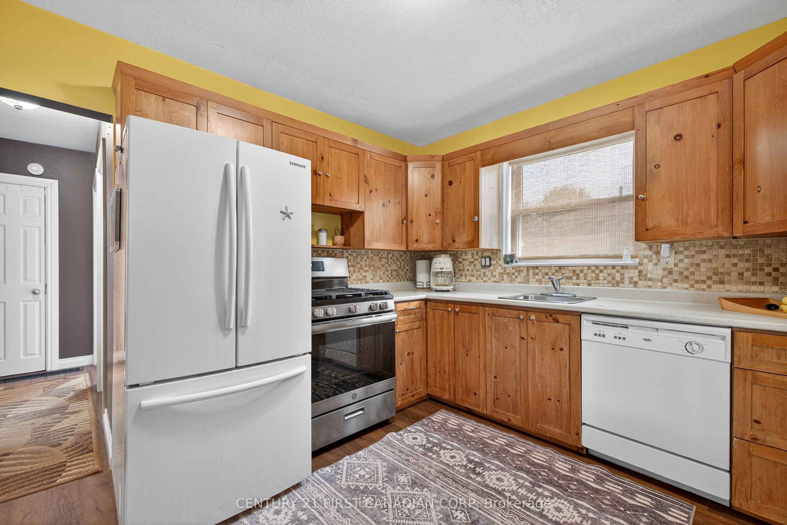 204 Burnside Drive Property Photo 9