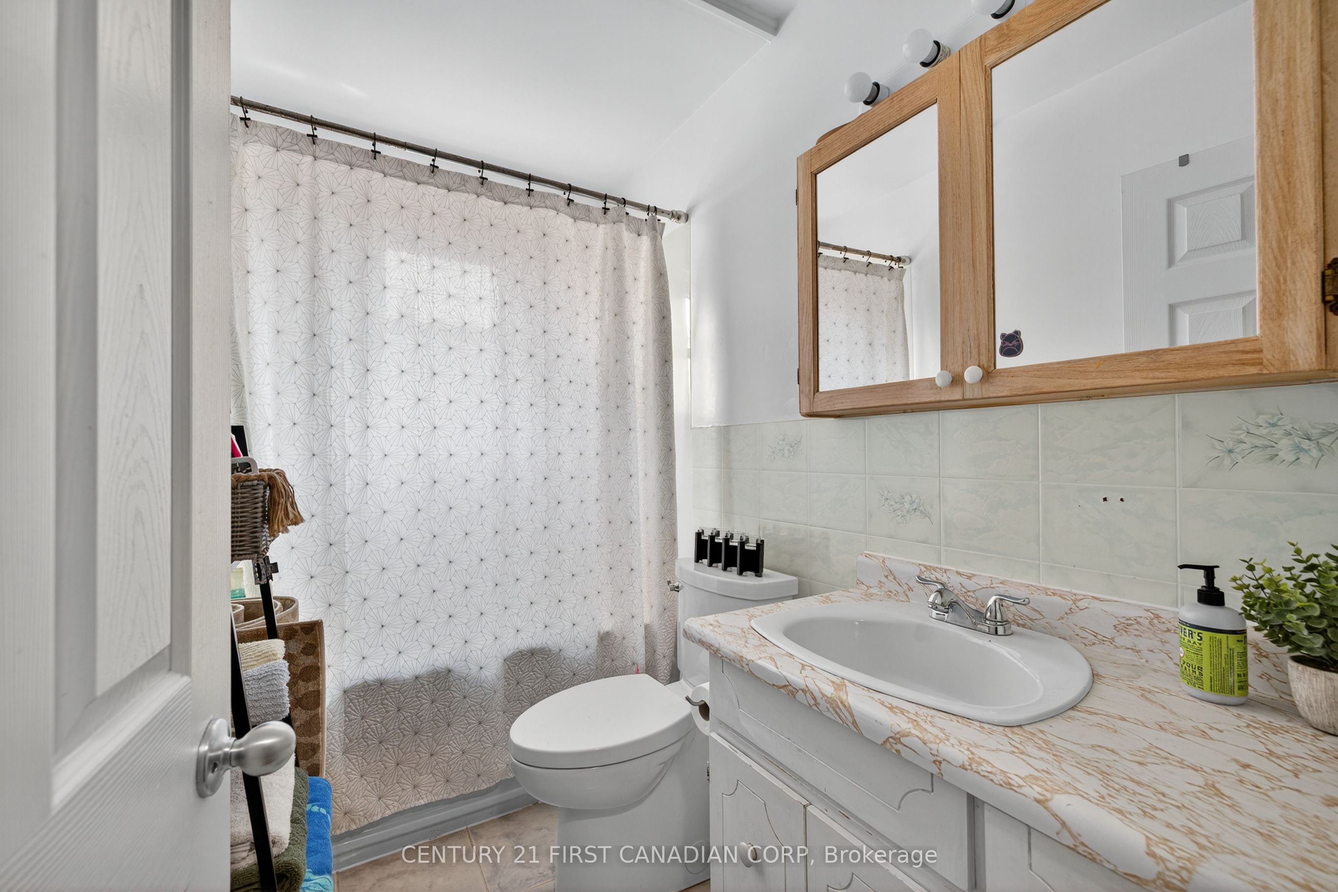 204 Burnside Drive Property Photo 15