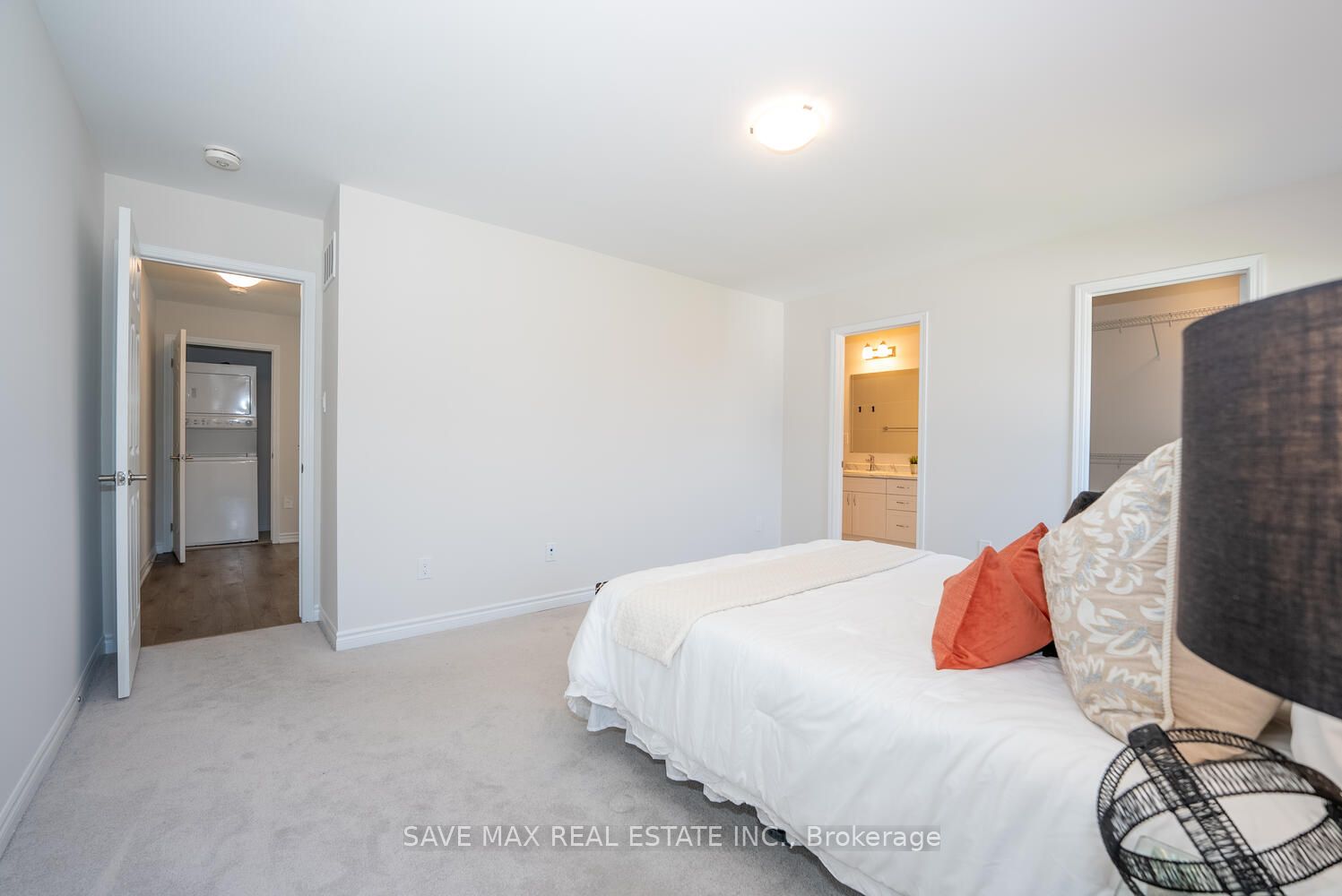 73 Forestwalk Street Property Photo 26