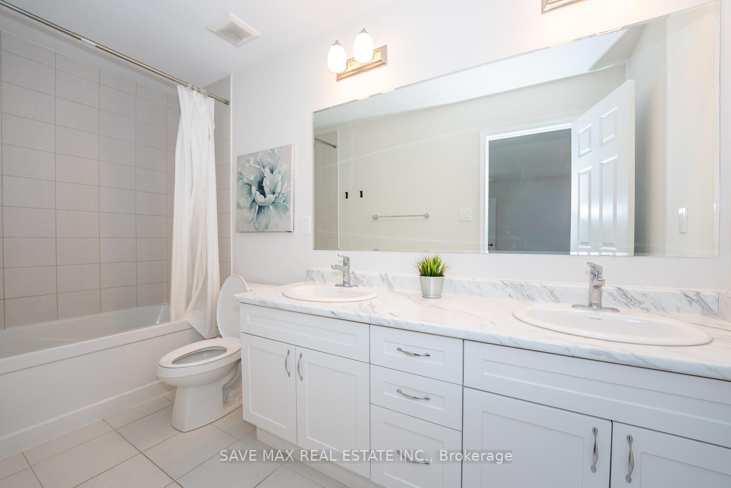 73 Forestwalk Street Property Photo 29