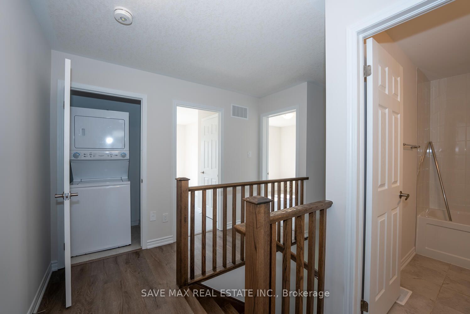 73 Forestwalk Street Property Photo 37