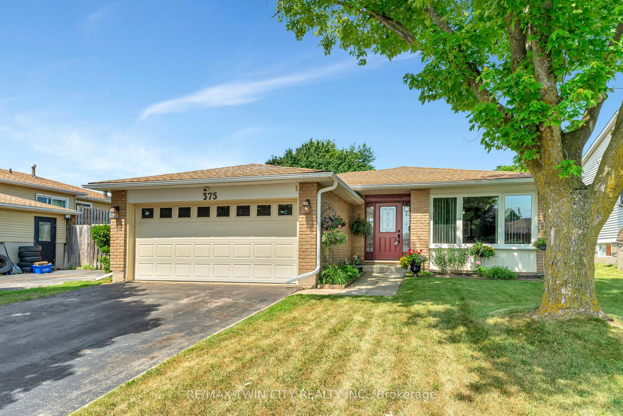 375 Elliott Street Property Photo 1